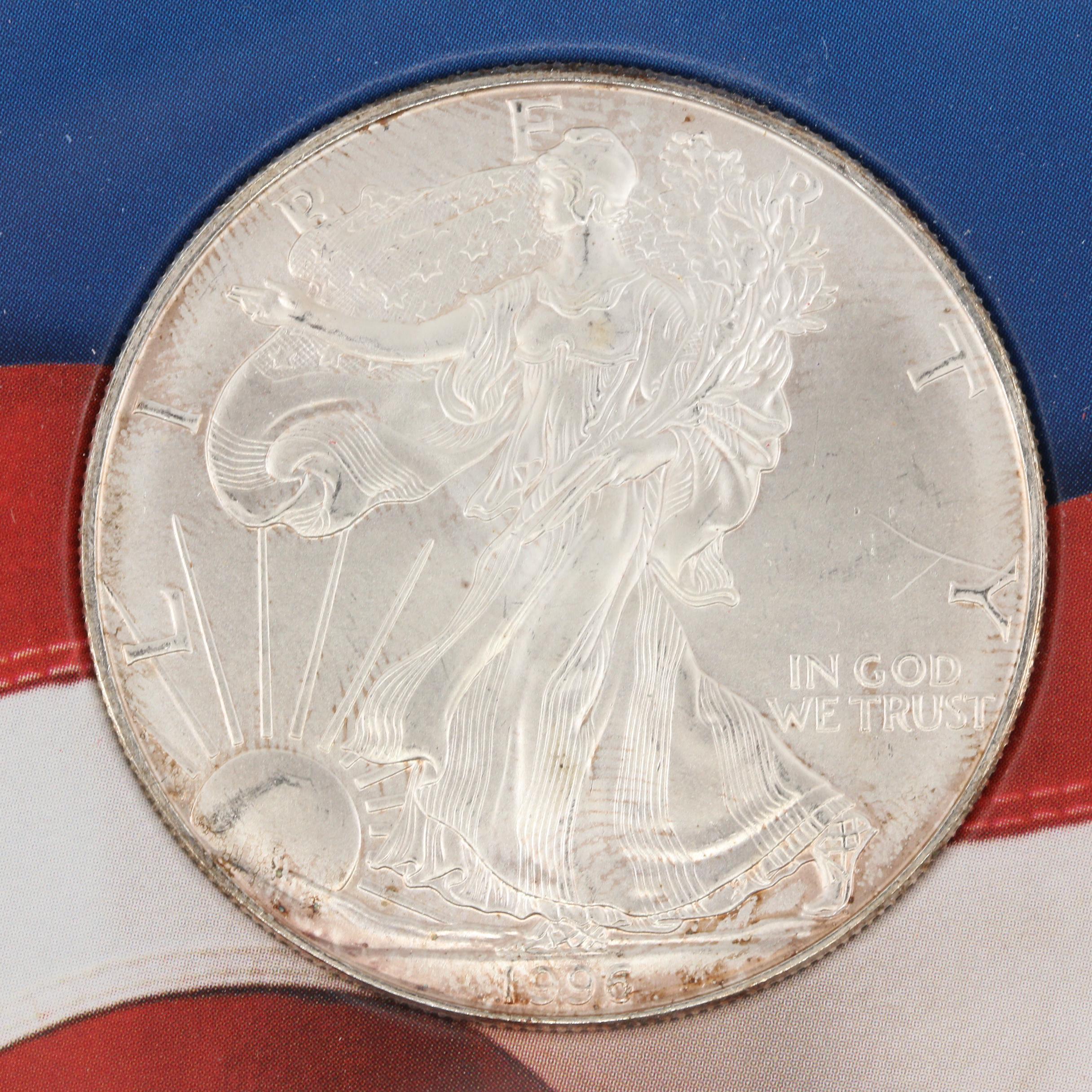 Box Set of Twenty Uncirculated American Silver Eagle Bullion Coins, 1986 to 2005