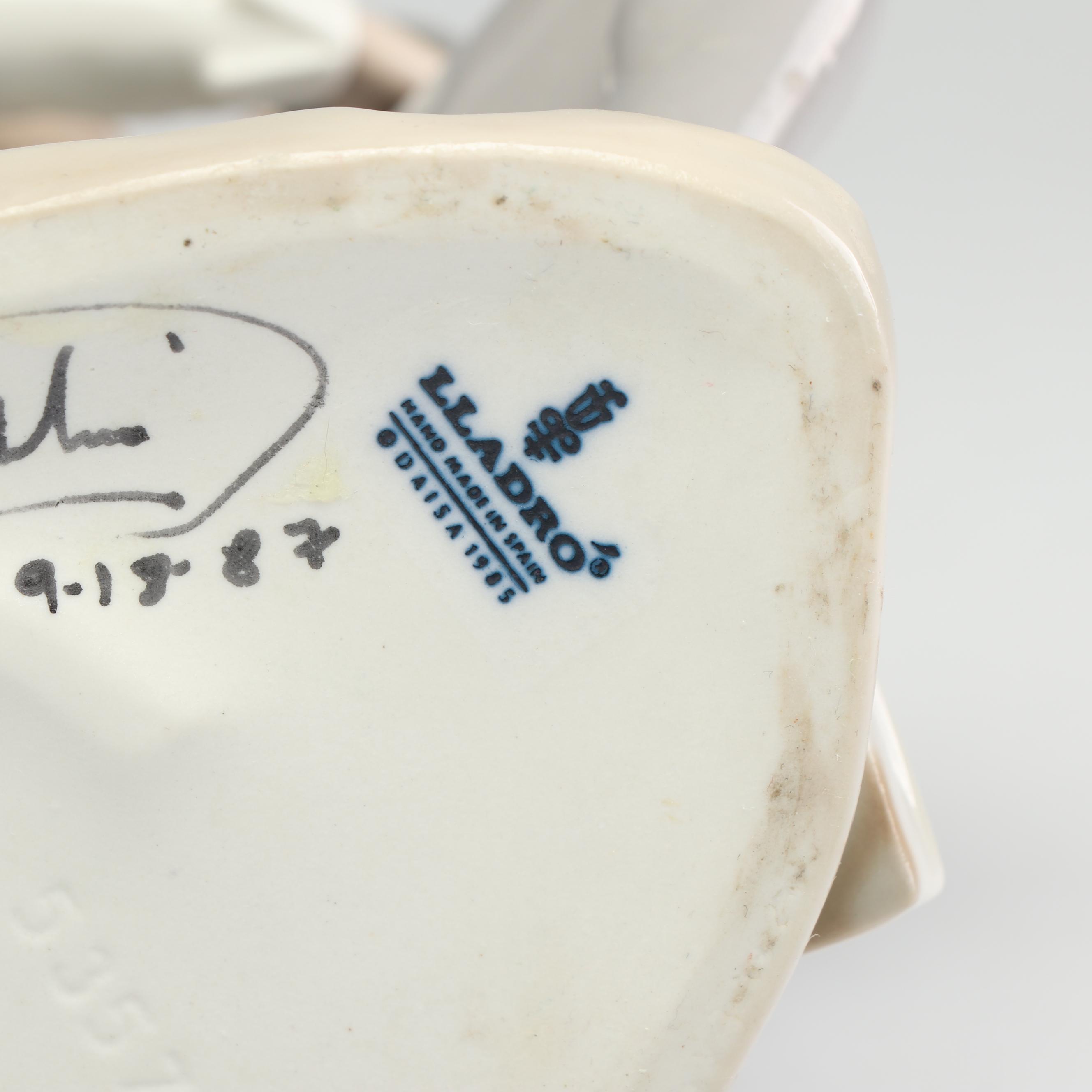 Lladró "Oration" #5357 Porcelain Figurine