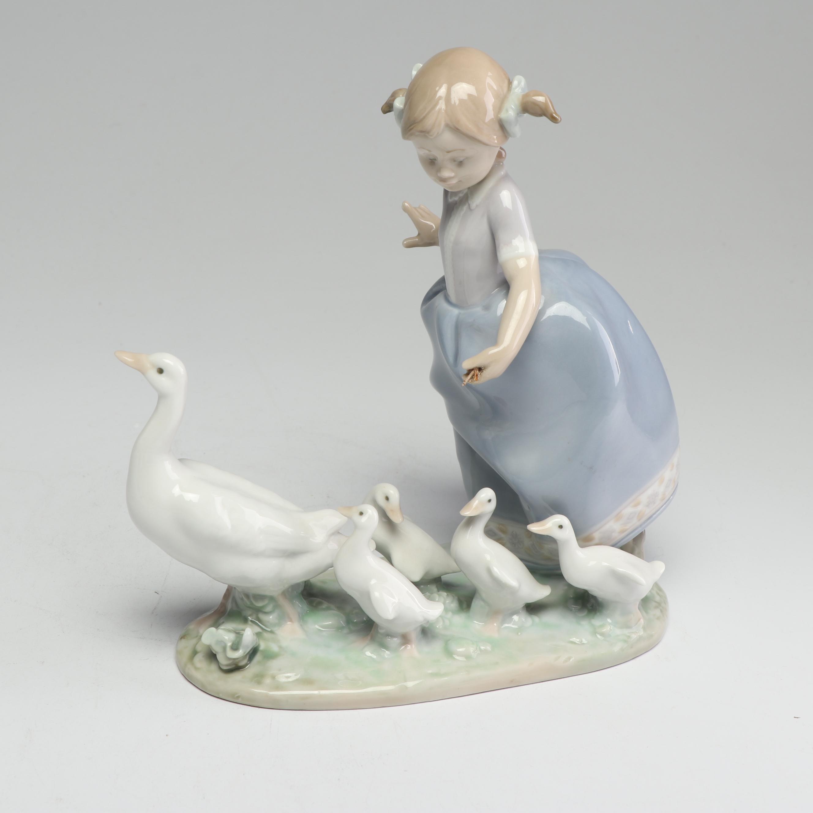 Lladró "Hurry Now" Porcelain Figurine