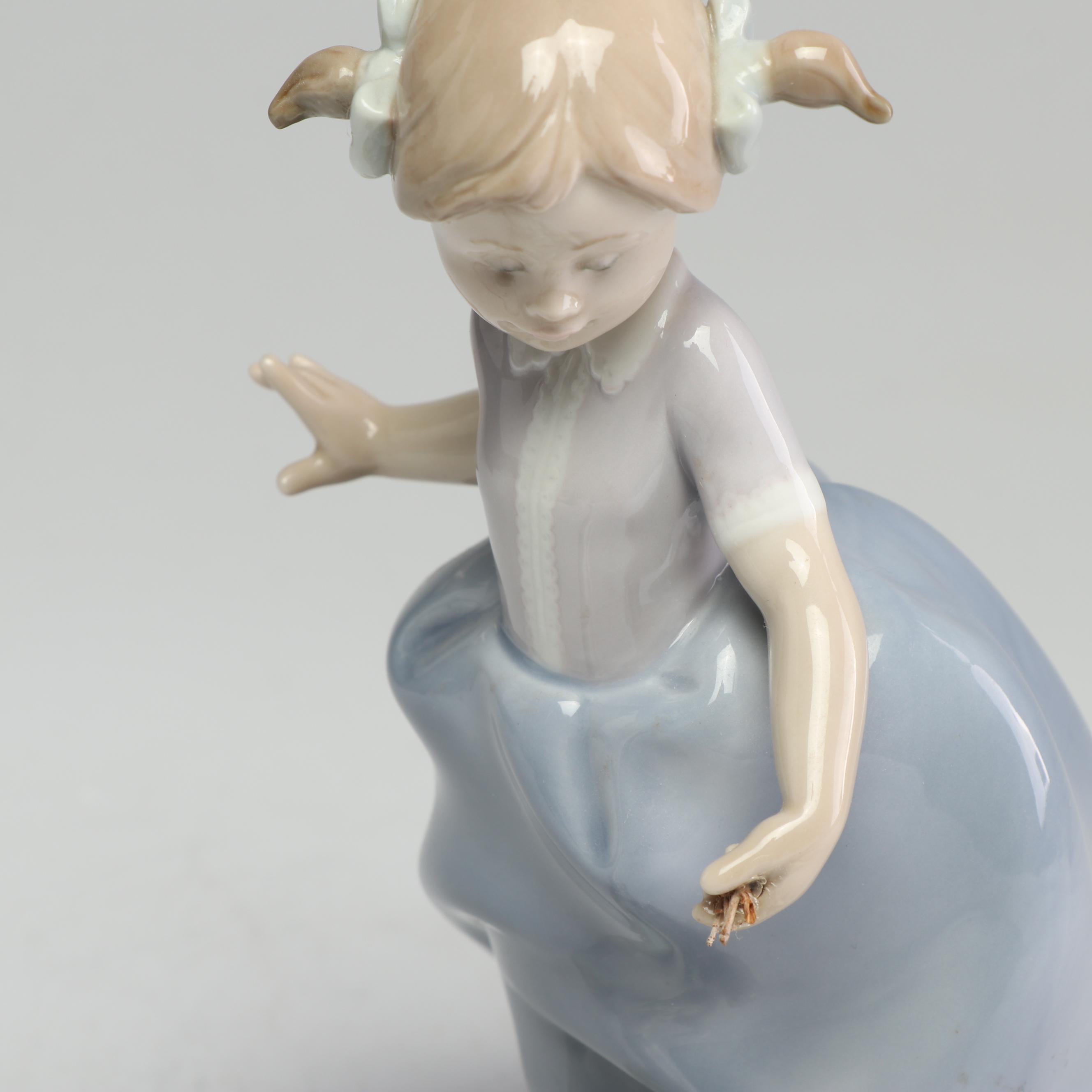 Lladró "Hurry Now" Porcelain Figurine