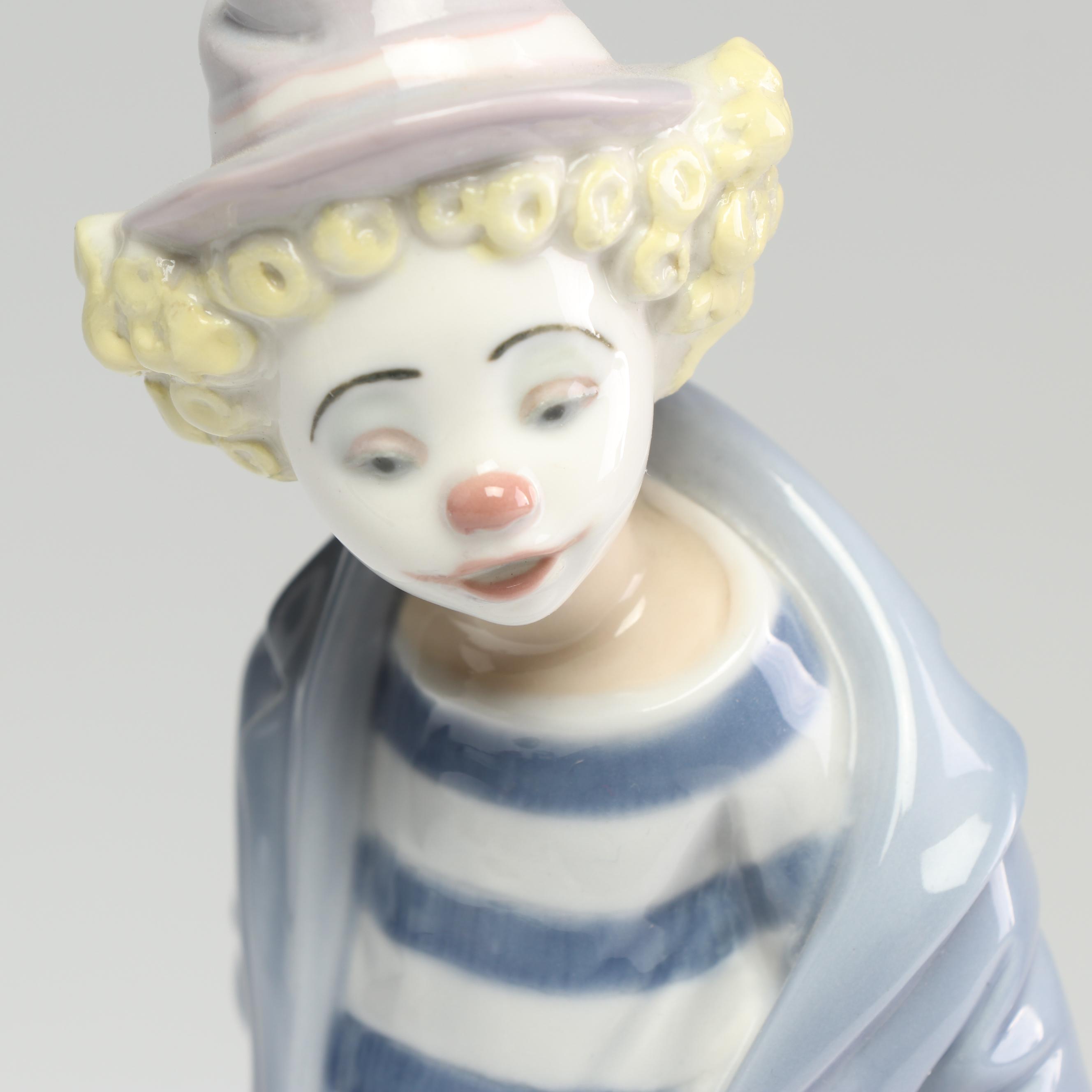 Lladró Collectors Society 1986 "Little Traveler" #7602 Porcelain Figurine