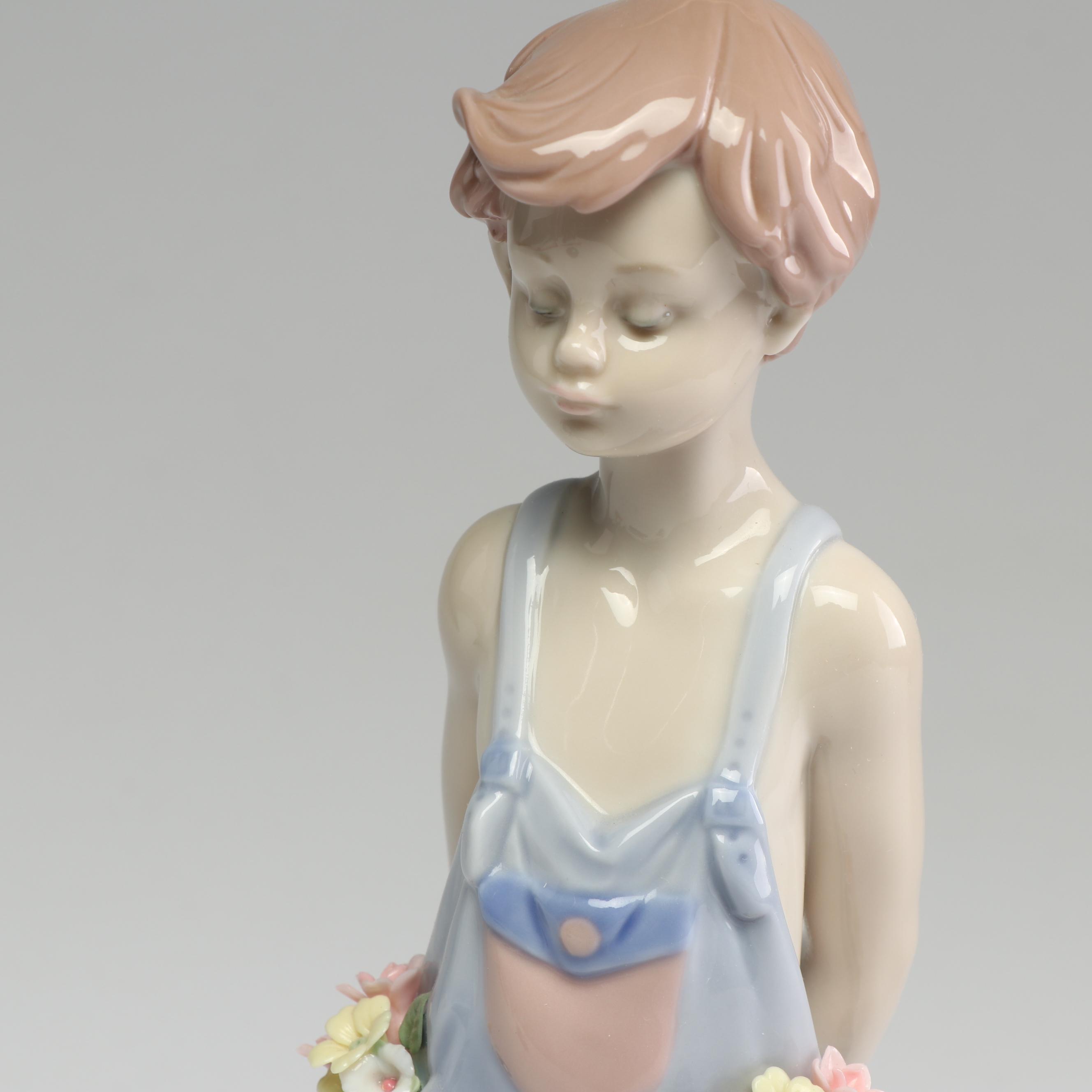 Lladró Collectors Society 1997 "Pocket Full of Wishes" #7650 Porcelain Figurine