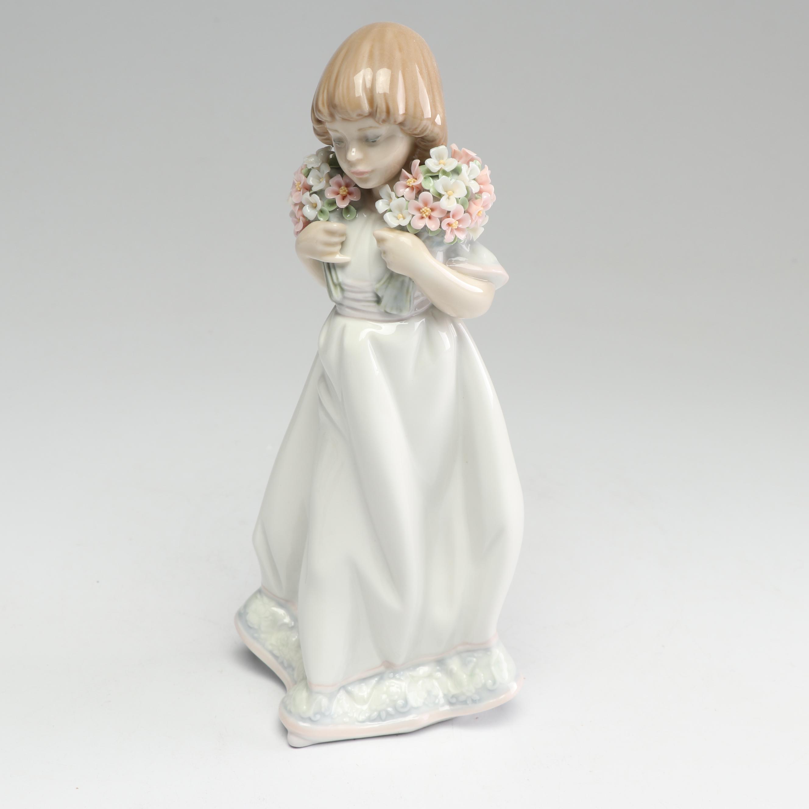 Lladró Collectors Society 1987 "Spring Bouquets" #7603 Porcelain Figurine