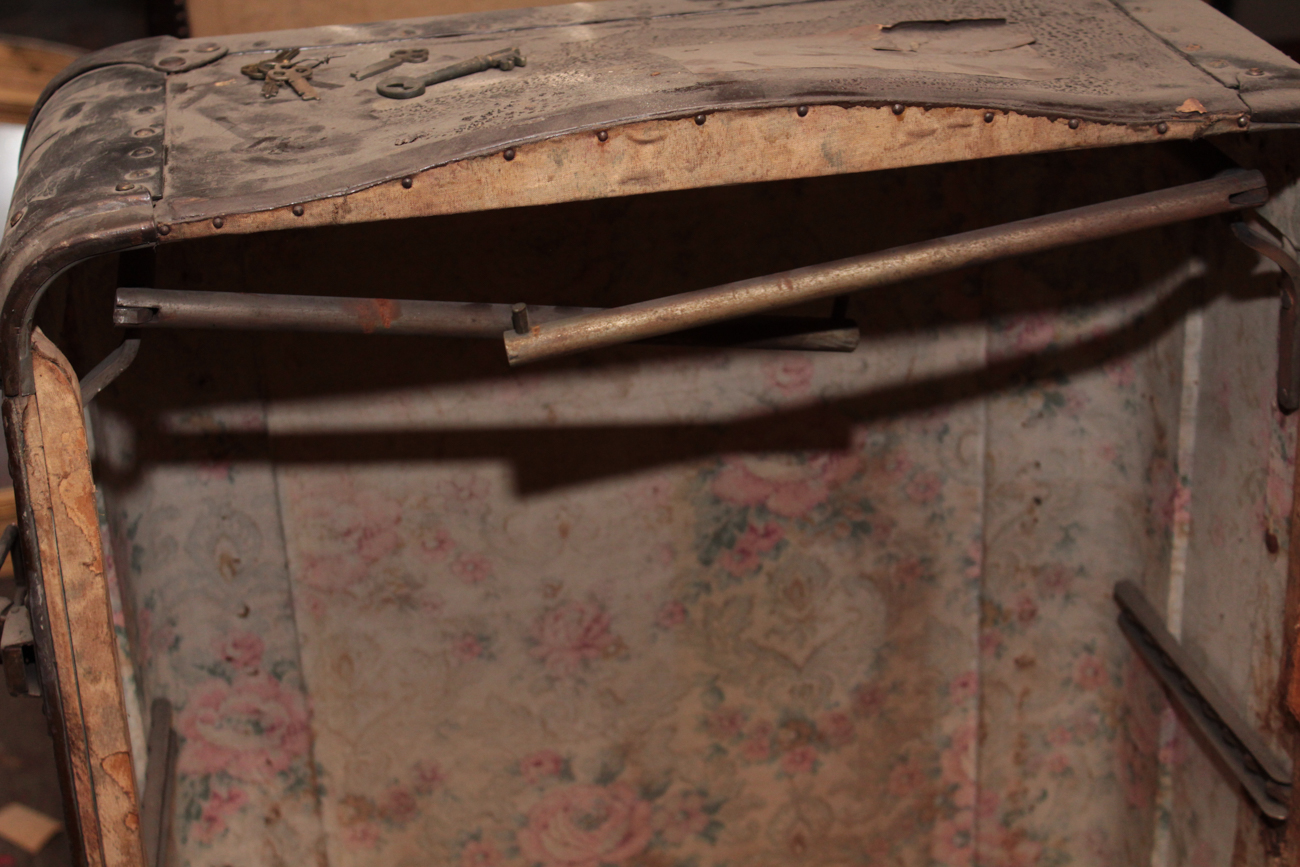 Herkert and Meisel Theatrical Wardrobe Trunk