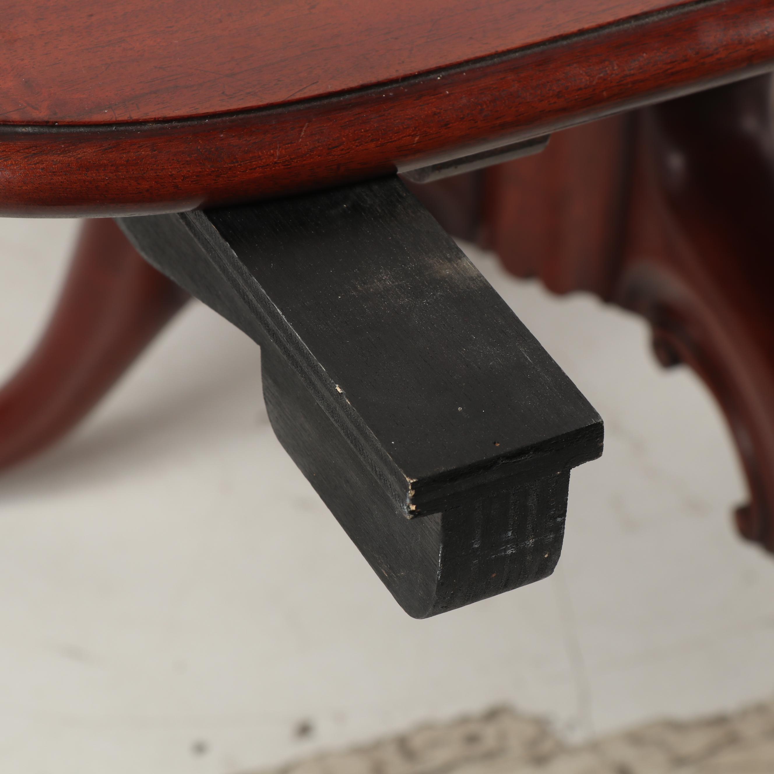 Arthur Brett & Sons, Ltd. Mahogany Dining Table with Leaves, Mid 20th Century