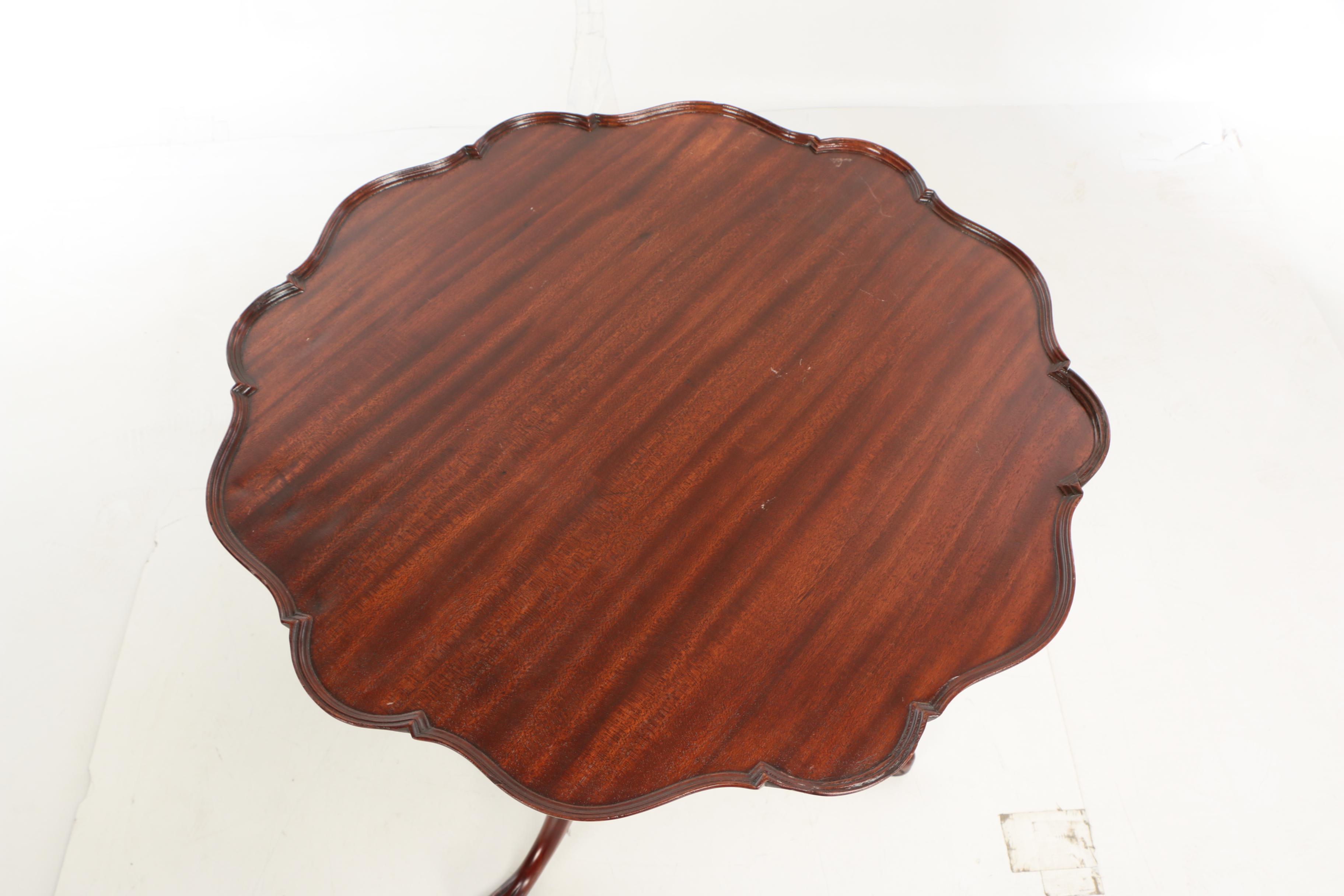Weiman Furniture Co., George III Style Carved Mahogany Tilt-Top Tripod Table