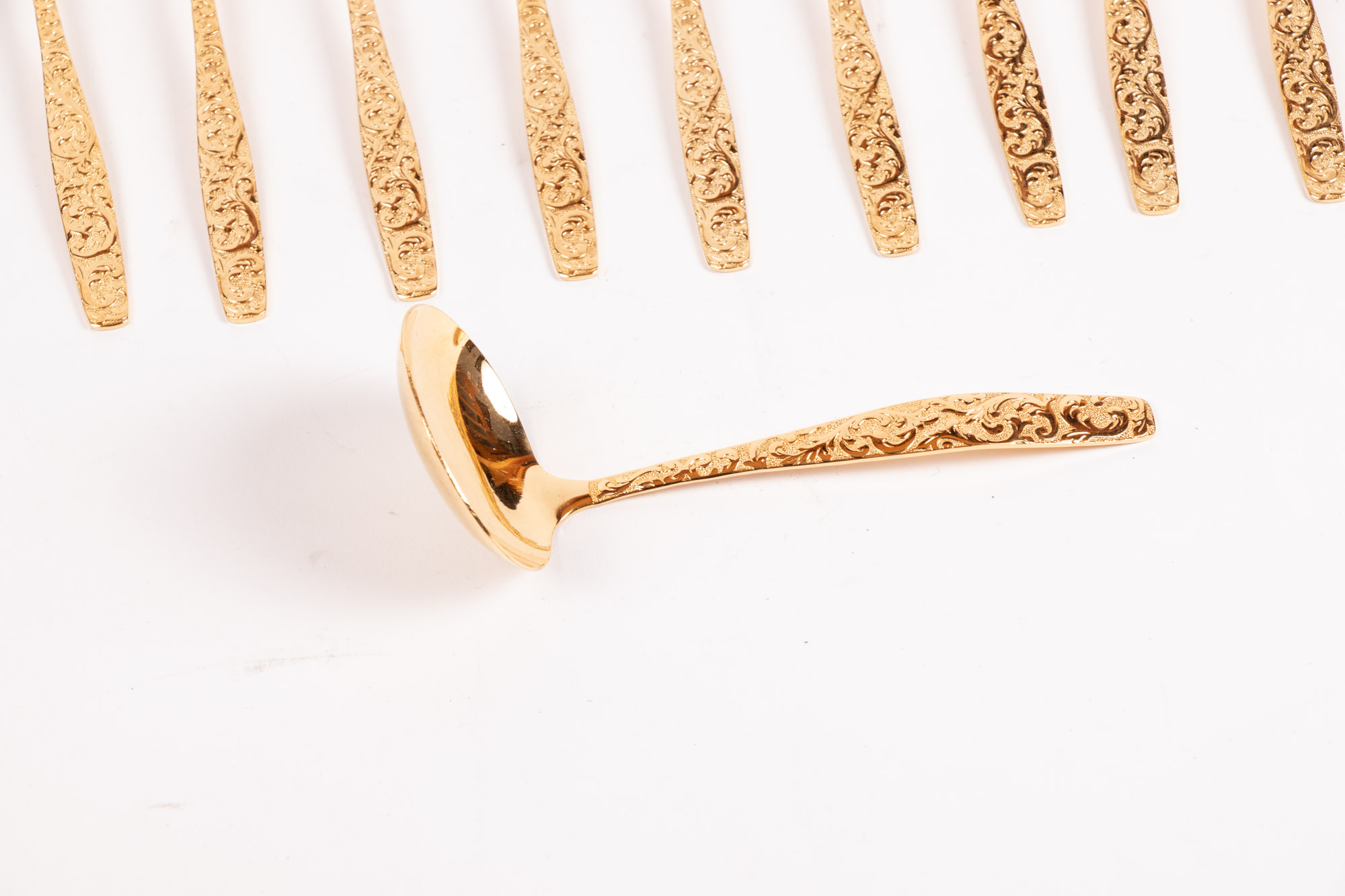 International Silver Co. "Americana Golden Heritage" Gold-Toned Flatware Set