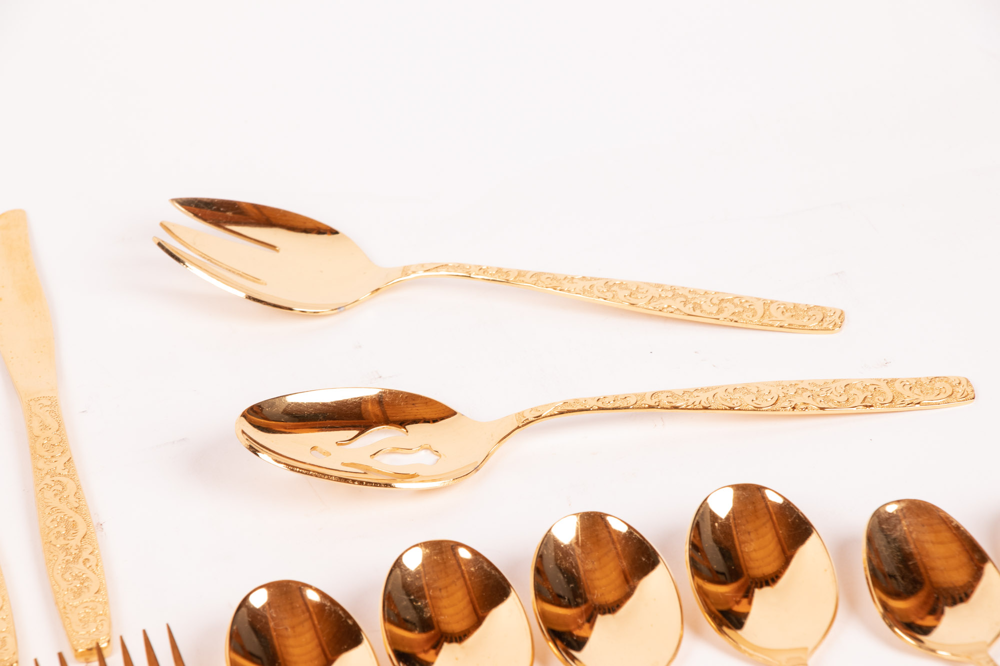 International Silver Co. "Americana Golden Heritage" Gold-Toned Flatware Set