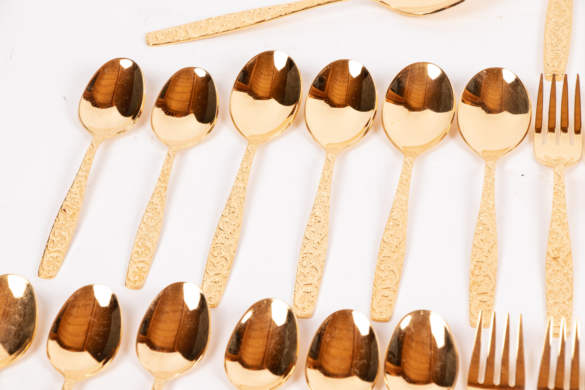 International Silver Co. "Americana Golden Heritage" Gold-Toned Flatware Set