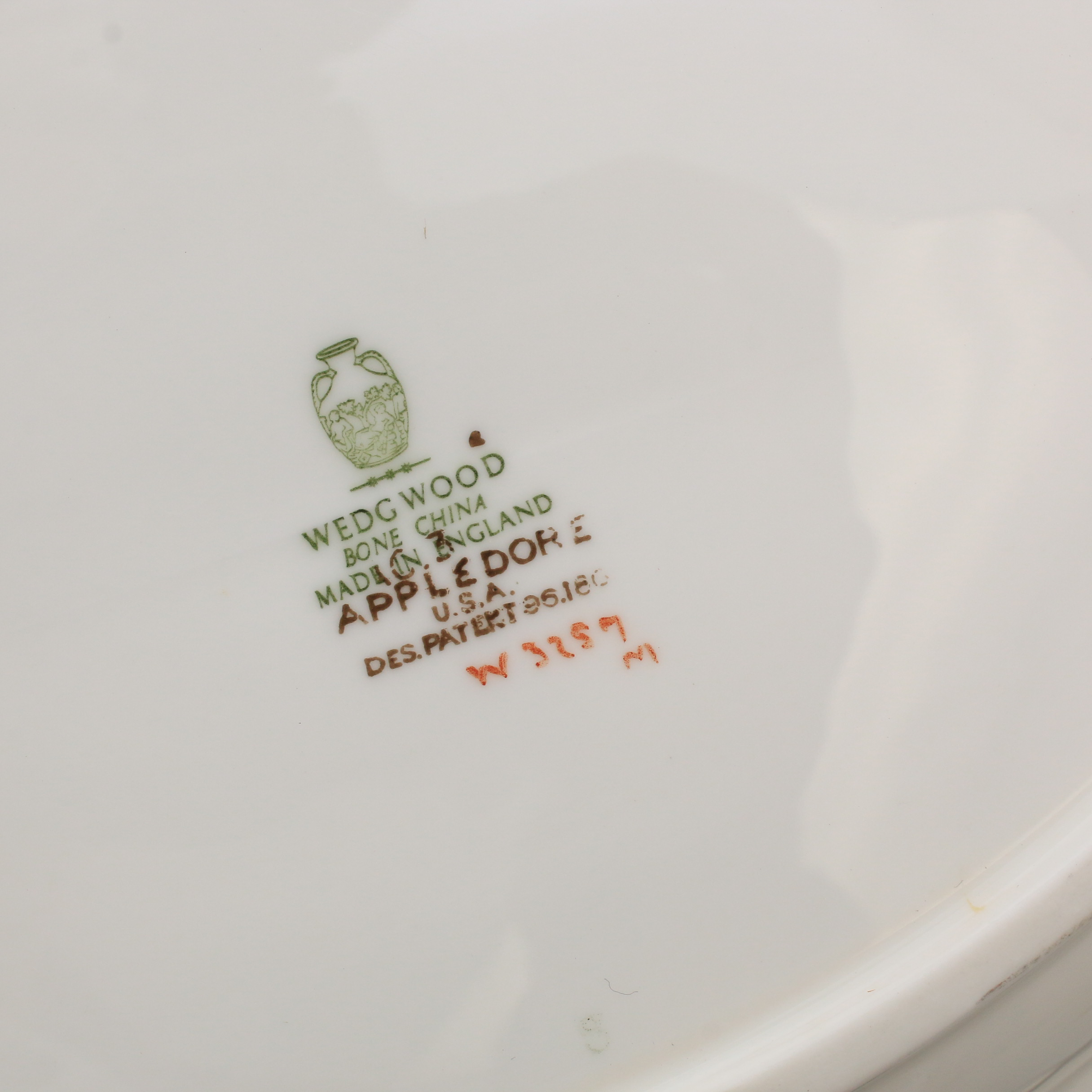 Wedgwood "Appledore" Dinnerware Service for Ten