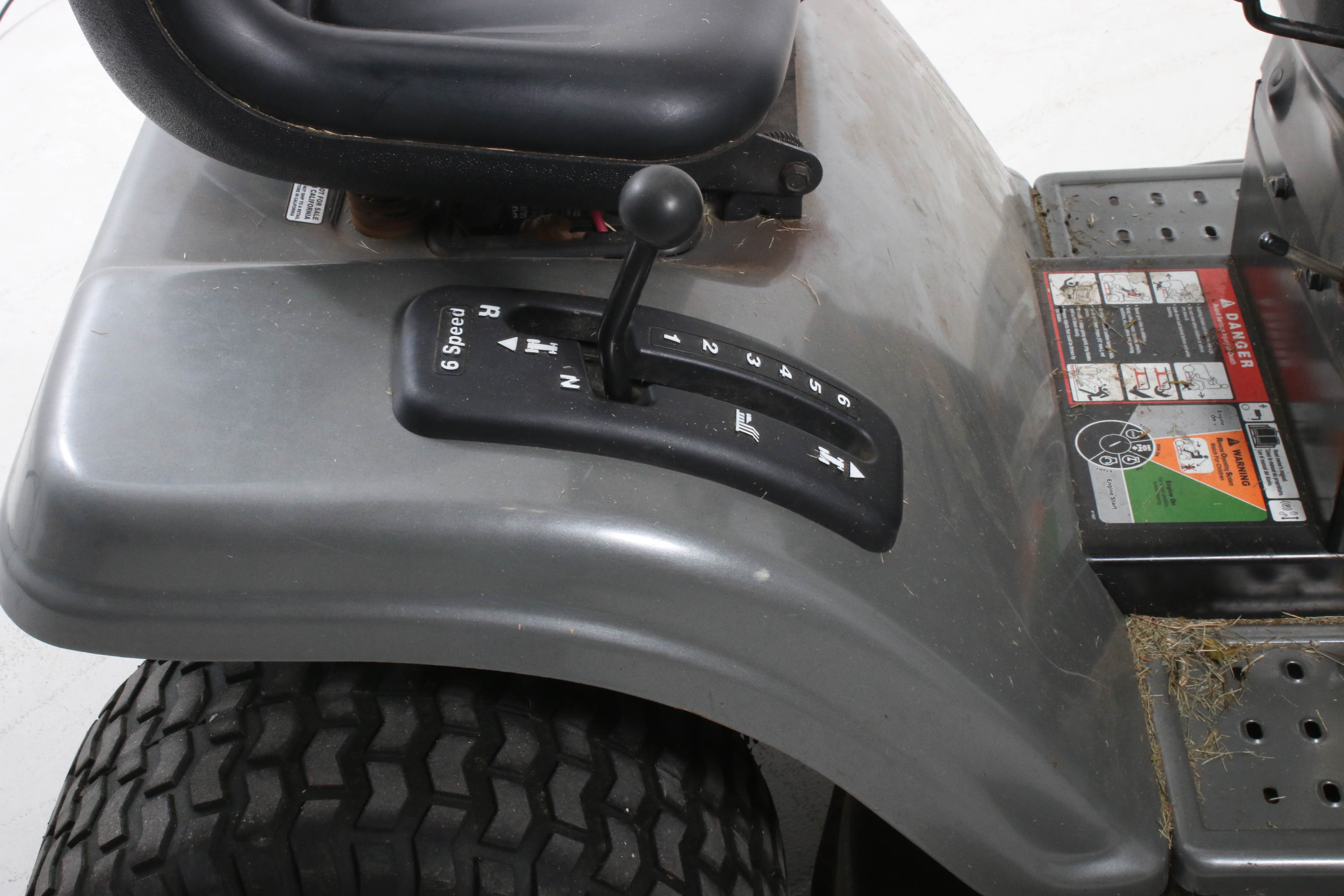 Craftsman LT2000 16.5 HP 42" 6-Speed Transaxle Riding Mower