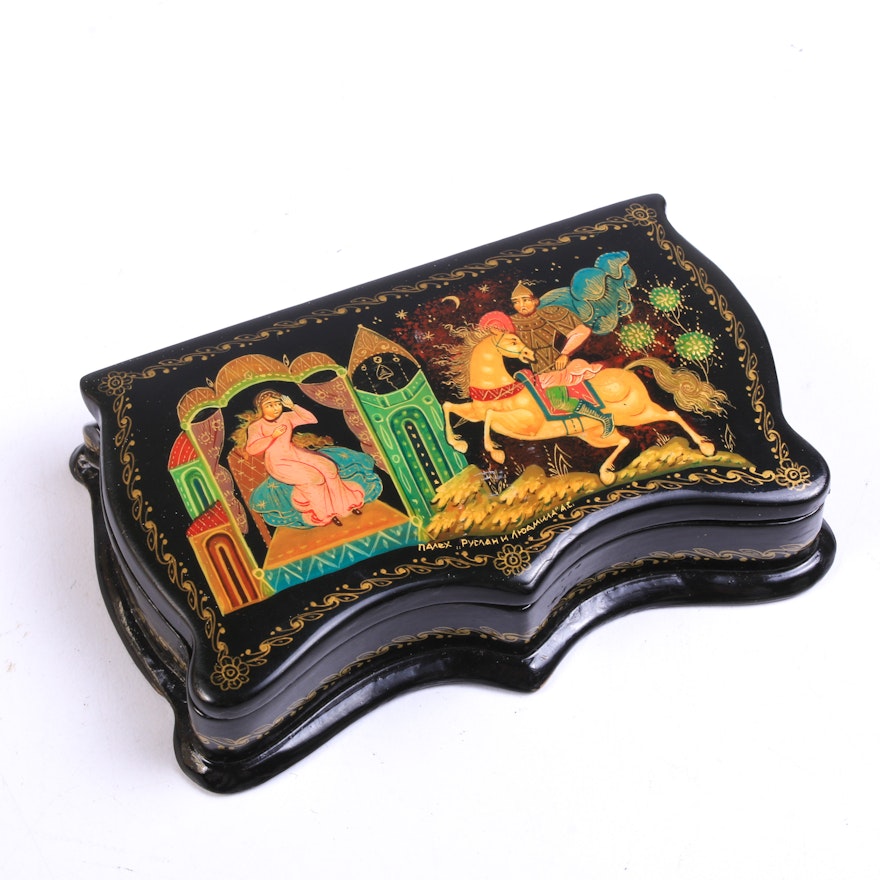 Hand-Painted Russian Lacquer Box of Pushkin's "Ruslan & Ludmila" Poem