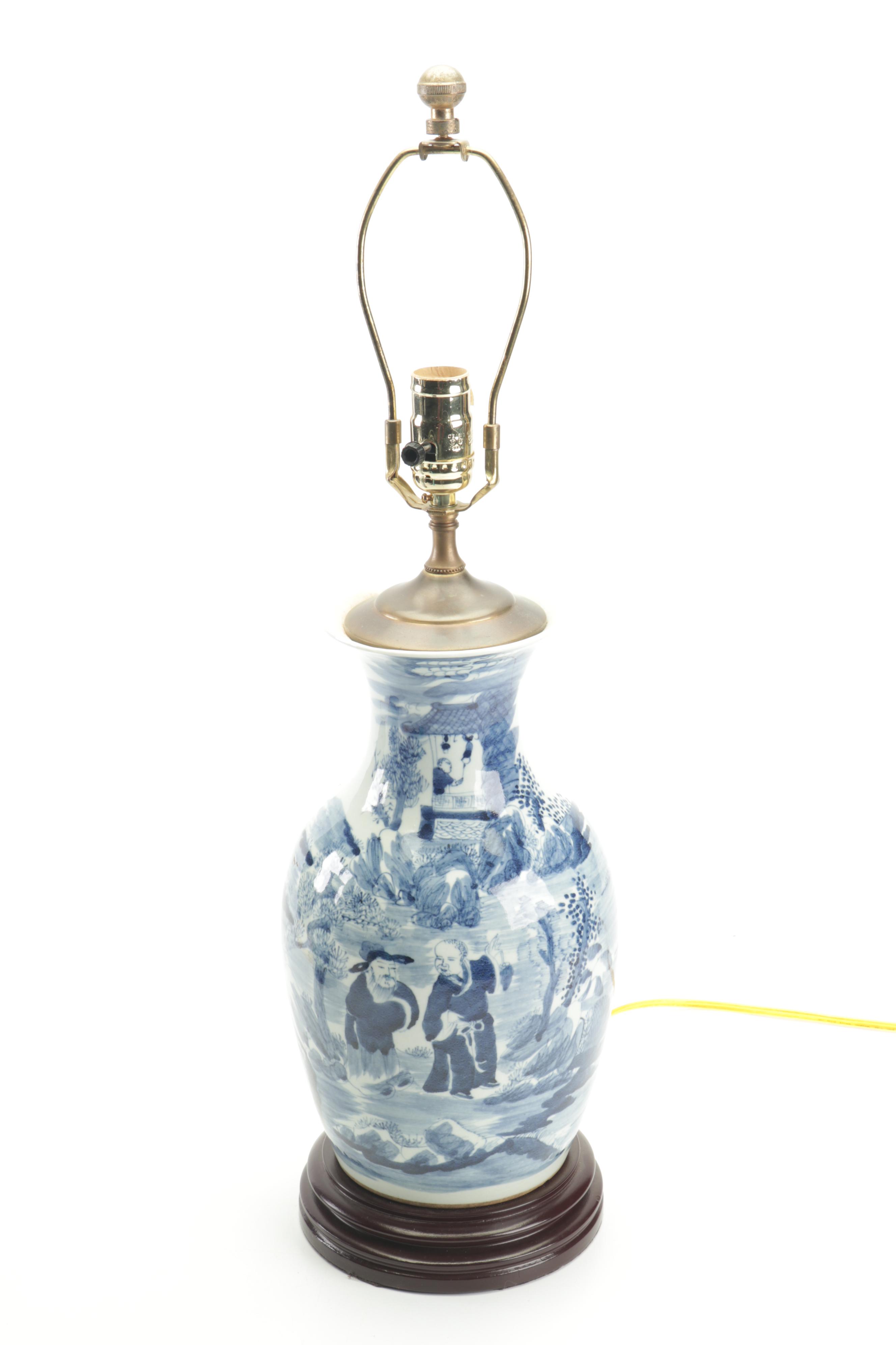 Chinese Blue and White Ceramic Vase Table Lamps