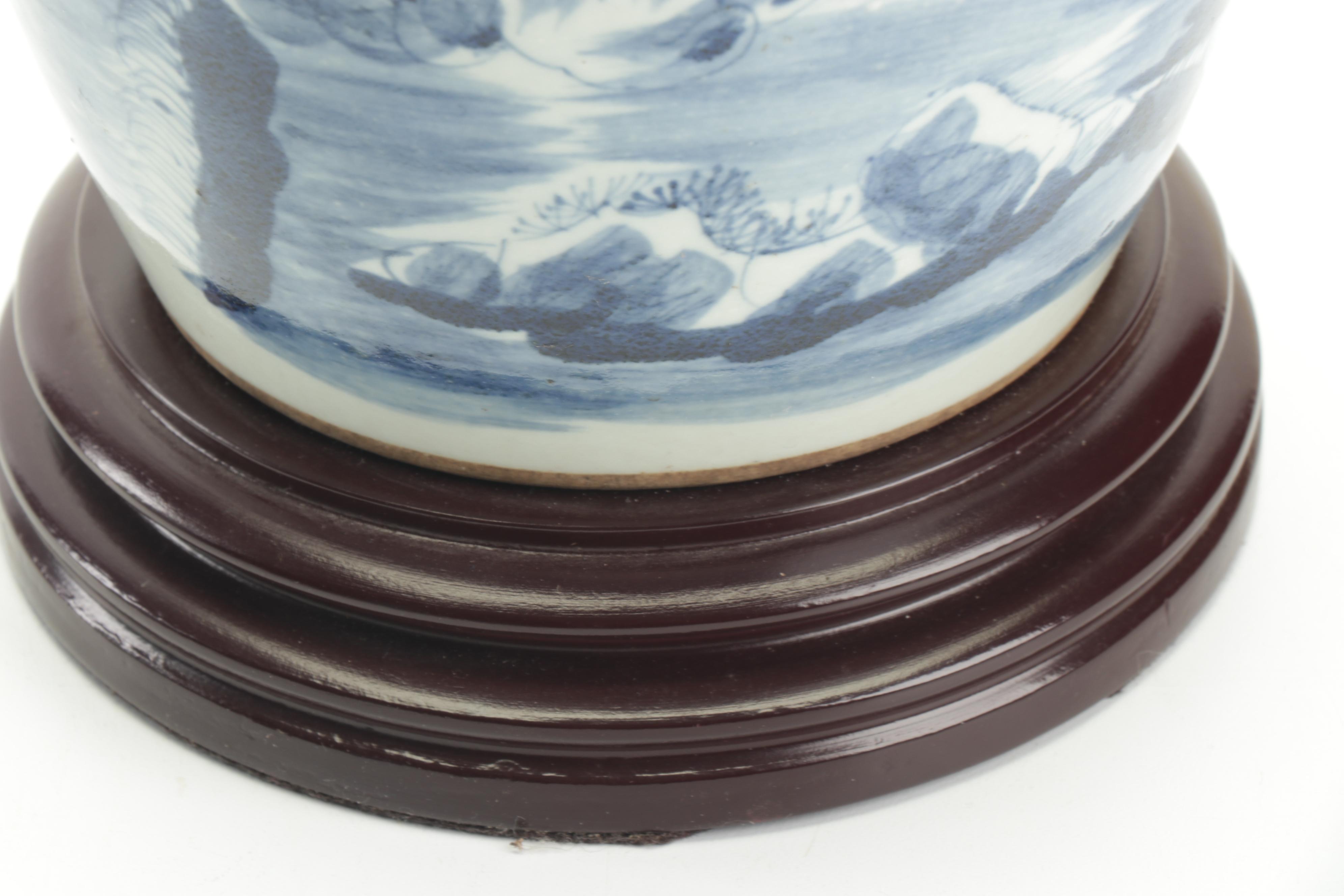 Chinese Blue and White Ceramic Vase Table Lamps