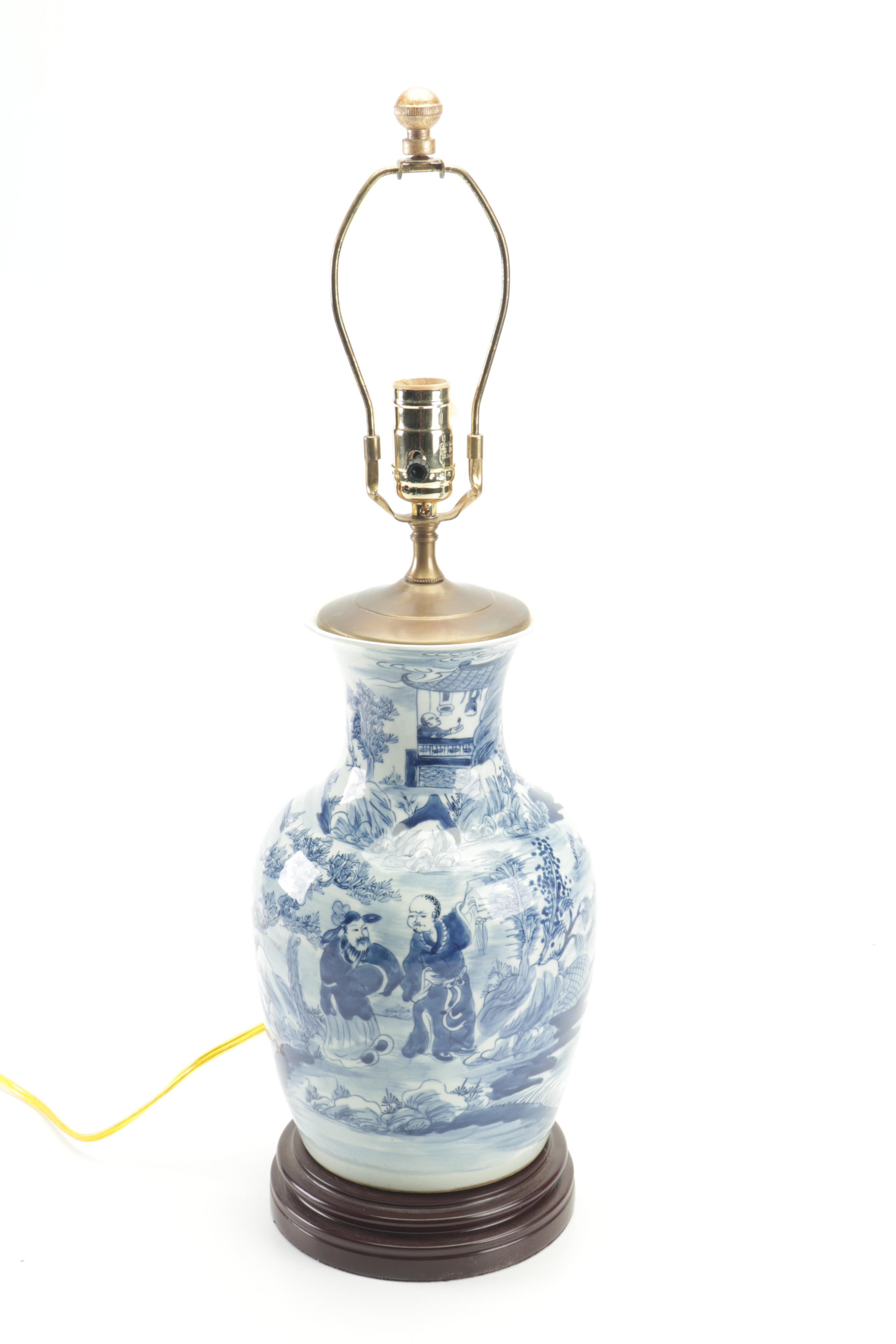 Chinese Blue and White Ceramic Vase Table Lamps