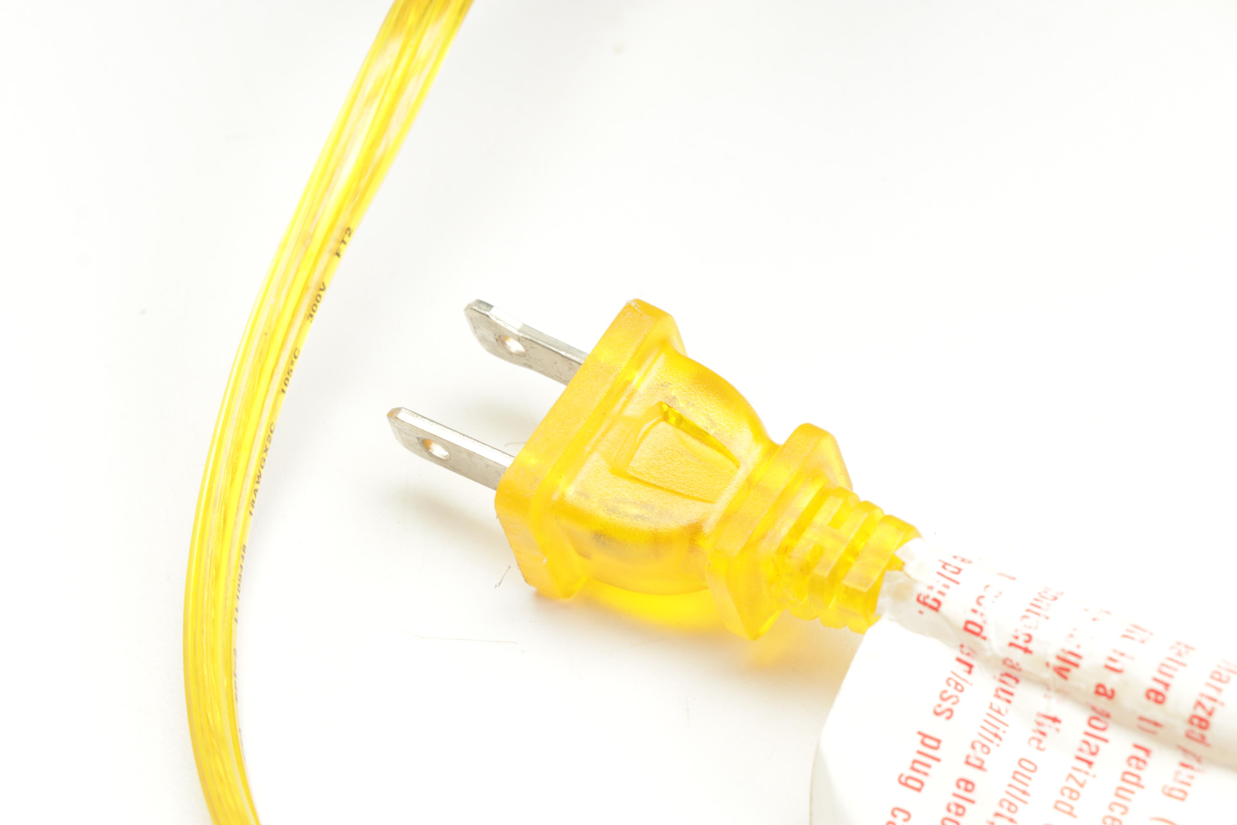 Chinese Blue and White Ceramic Vase Table Lamps