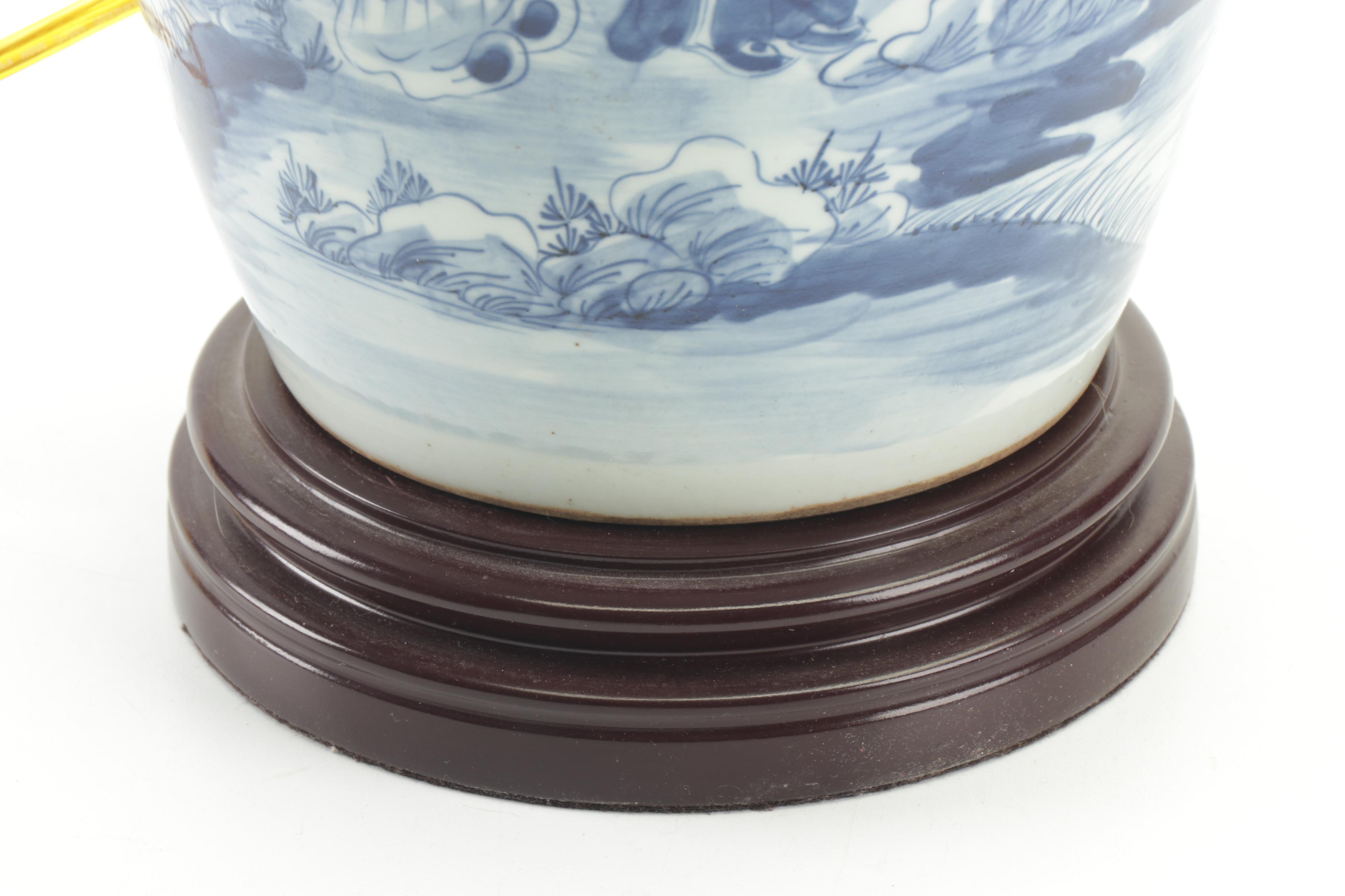 Chinese Blue and White Ceramic Vase Table Lamps