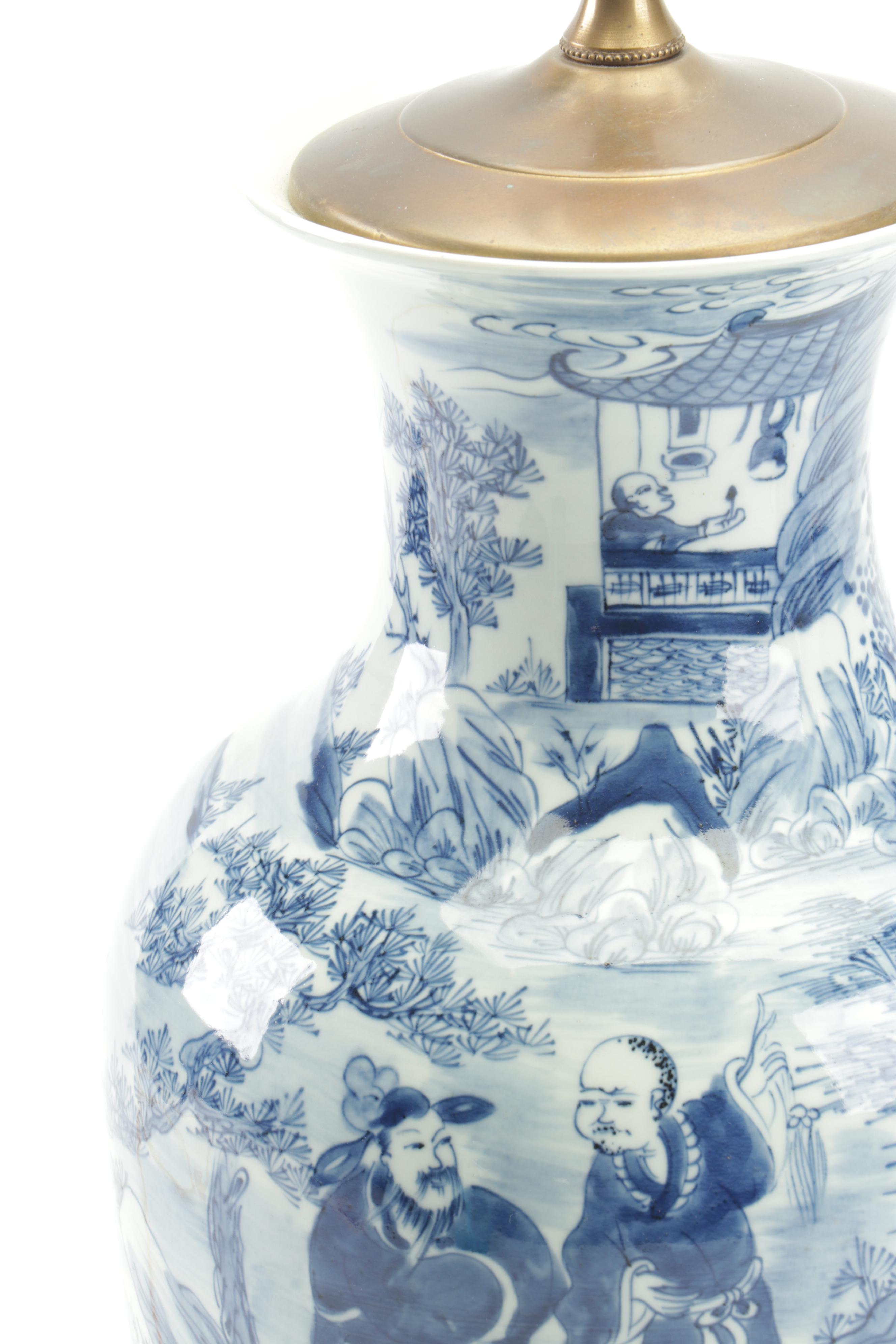 Chinese Blue and White Ceramic Vase Table Lamps