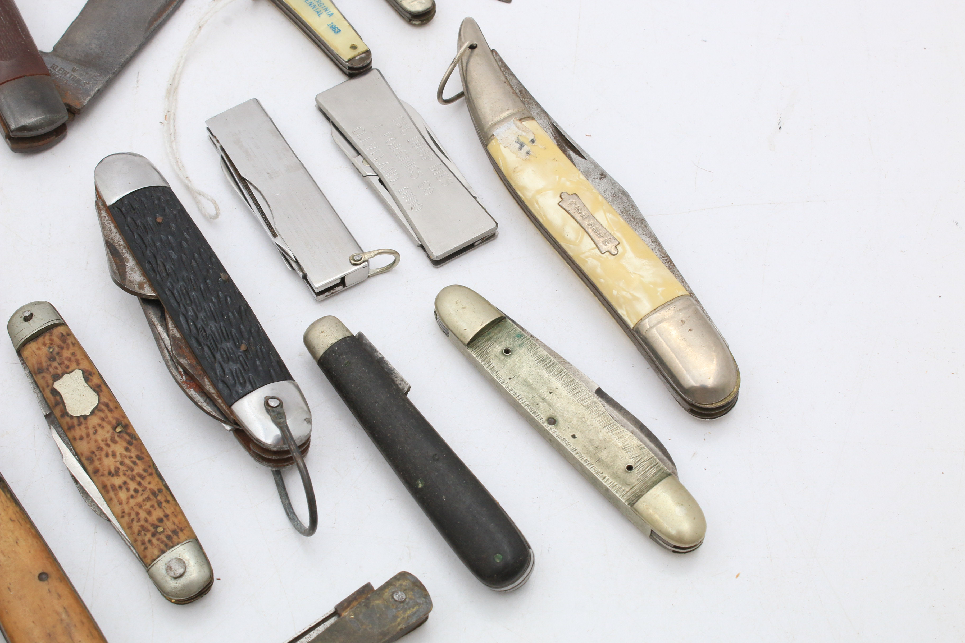 Pocket and Hunting Knives Assortment