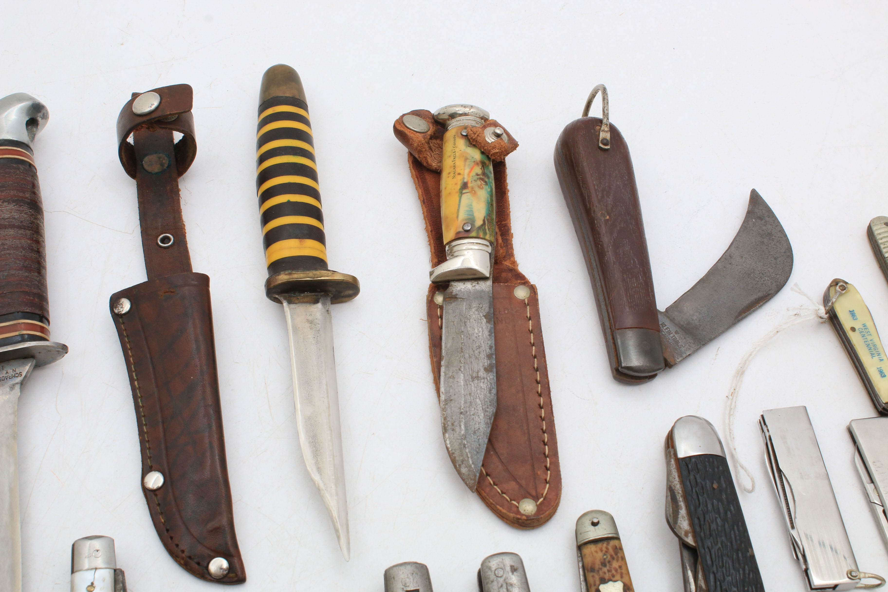Pocket and Hunting Knives Assortment