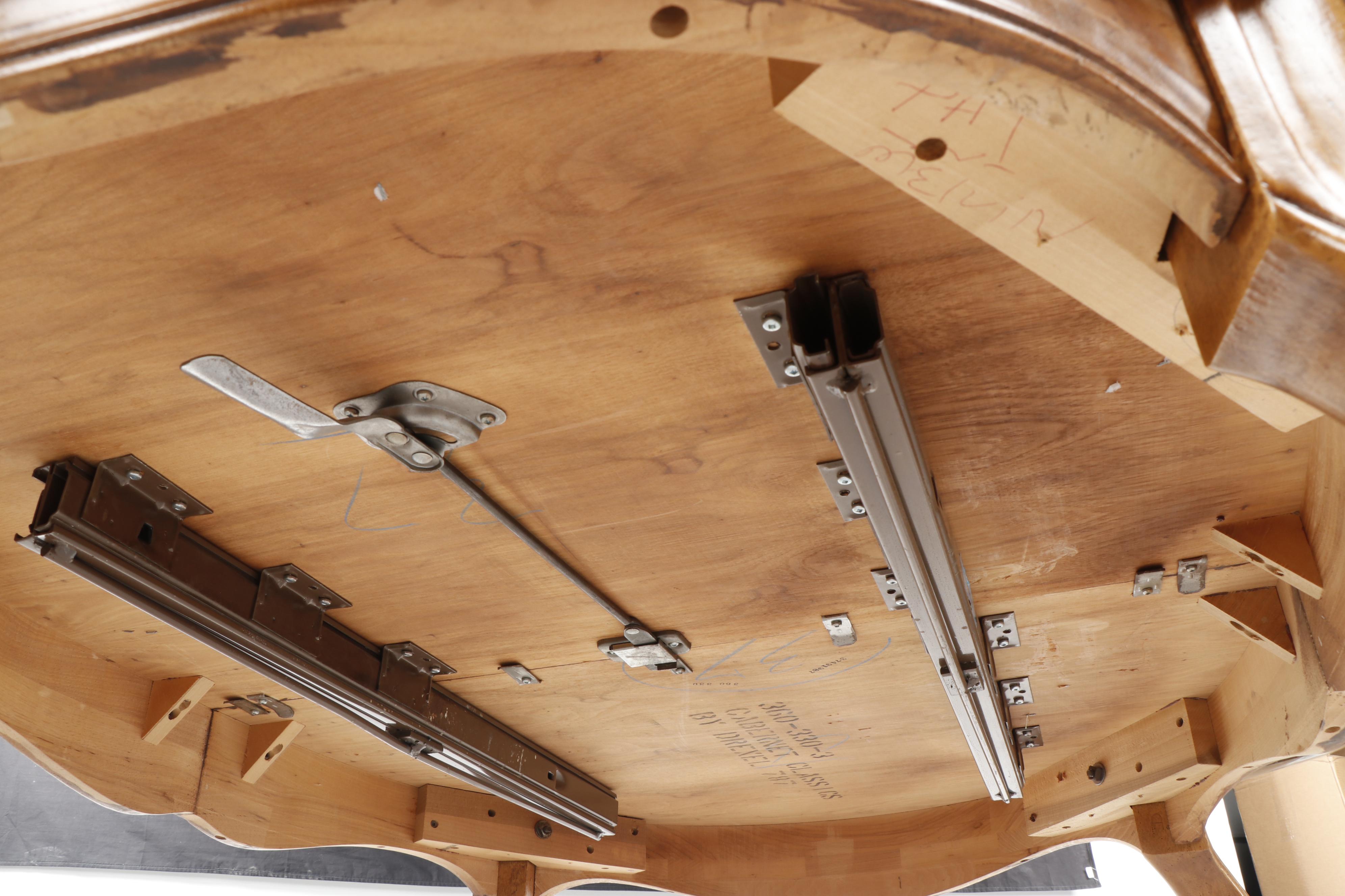 Drexel-Heritage French Provincial Style "Cabernet" Dining Table and Chairs