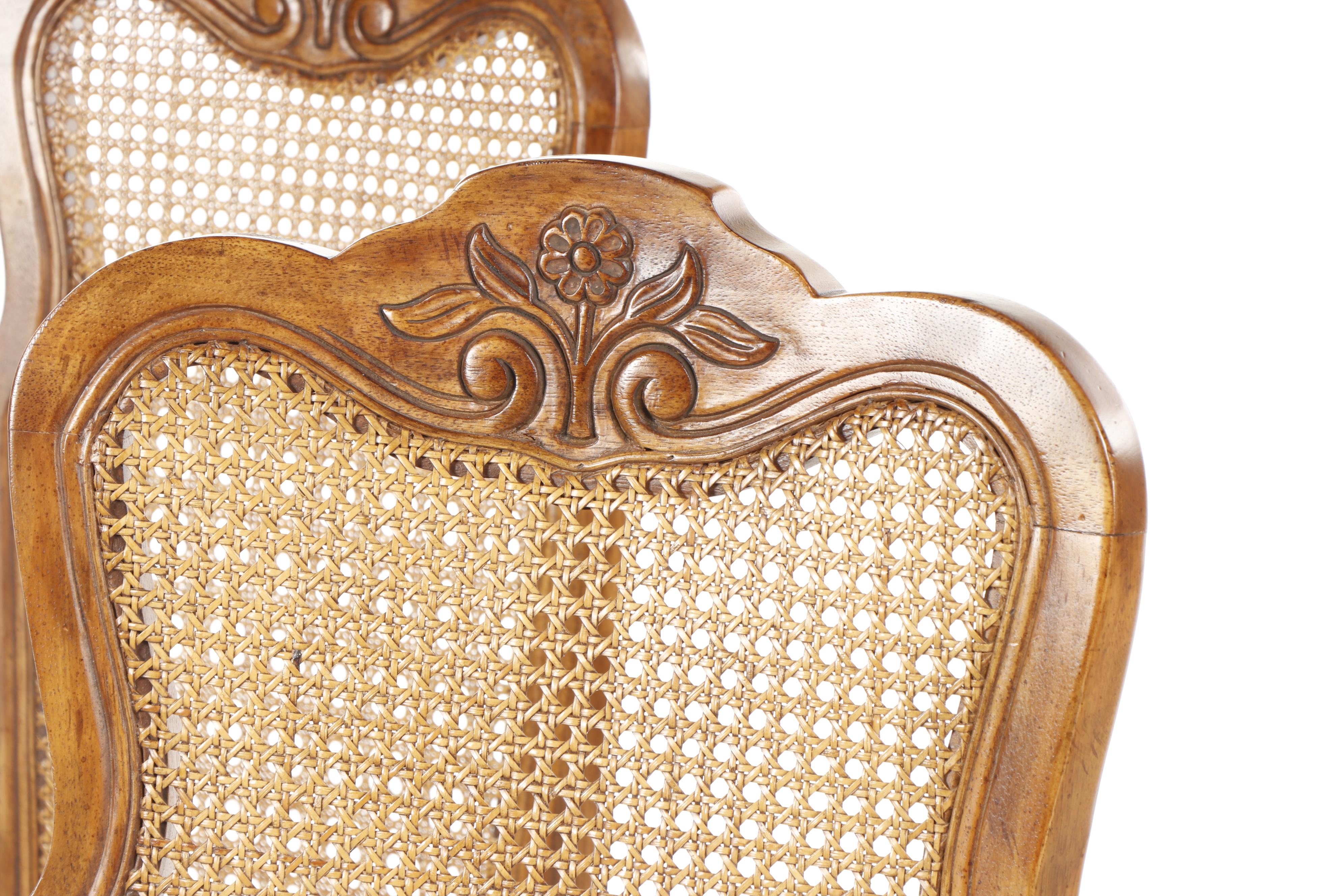 Drexel-Heritage French Provincial Style "Cabernet" Dining Table and Chairs