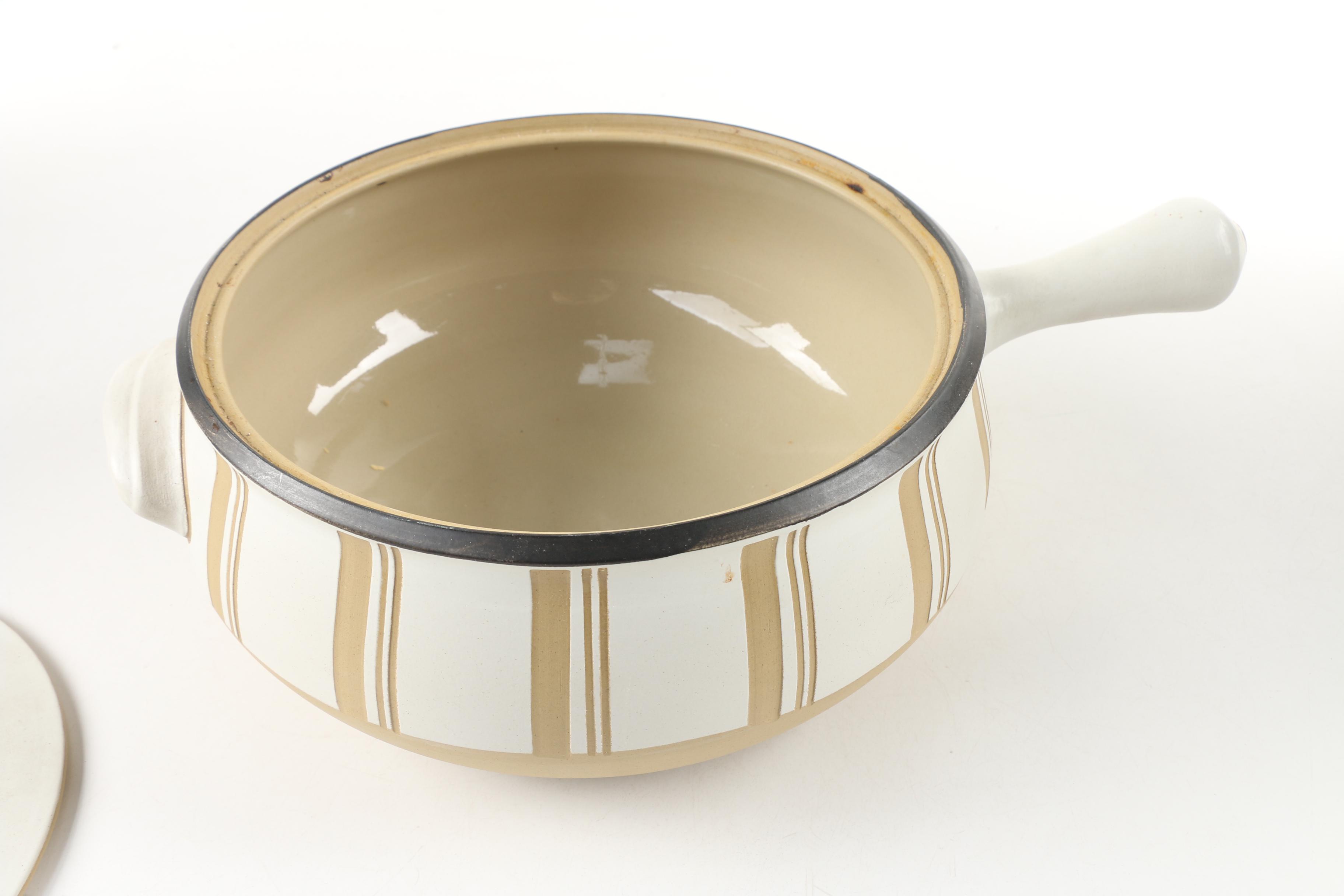 Denby "Gourmet" Stoneware 4.5 Quart Round Casserole Dish, 1965-1976