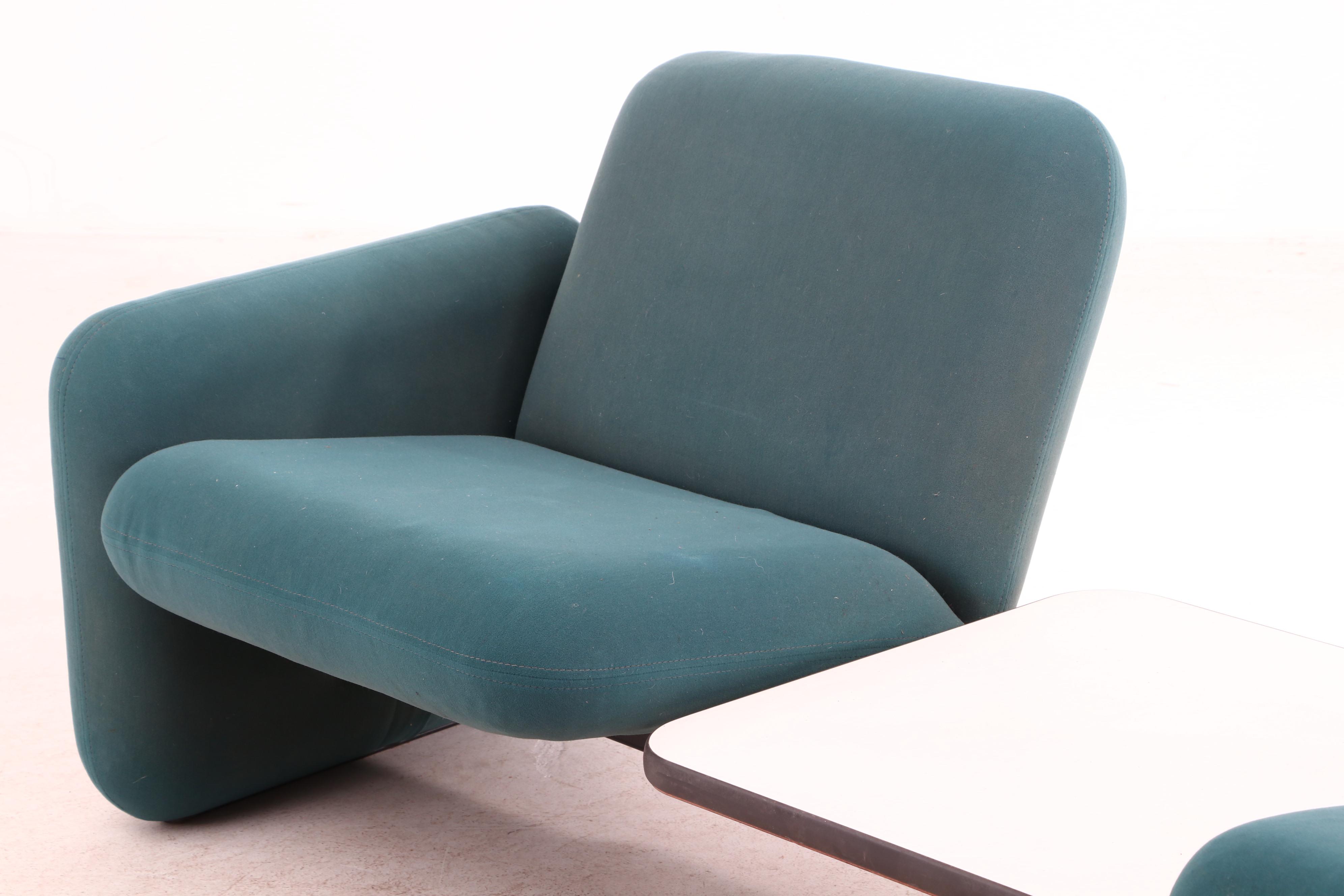 Ray Wilkes for Herman Miller "Chiclet" Wool Upholstered Chairs with Center Table