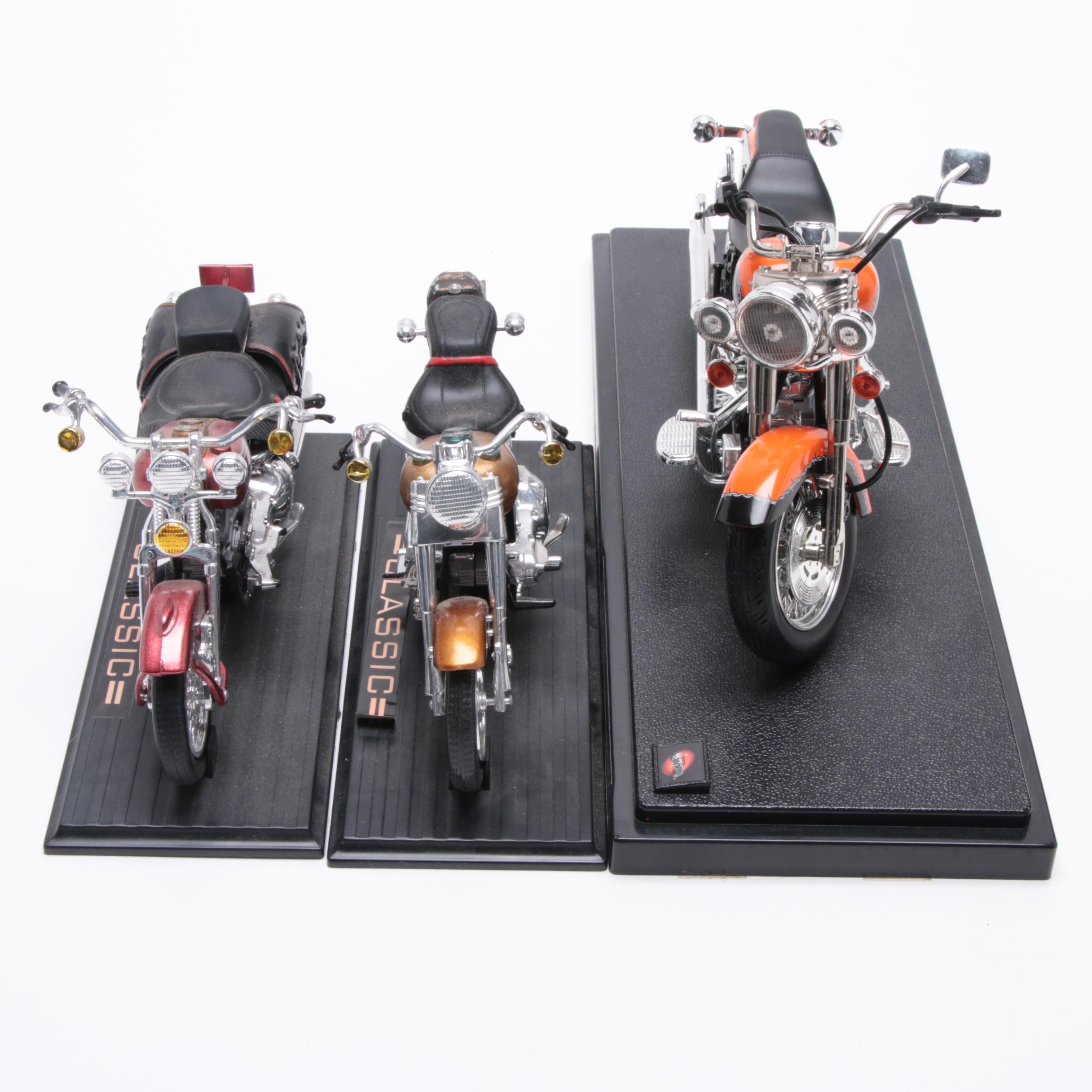 1999 Mattel Harley Davidson Diecast and Classic Hali 800 Motorcycles