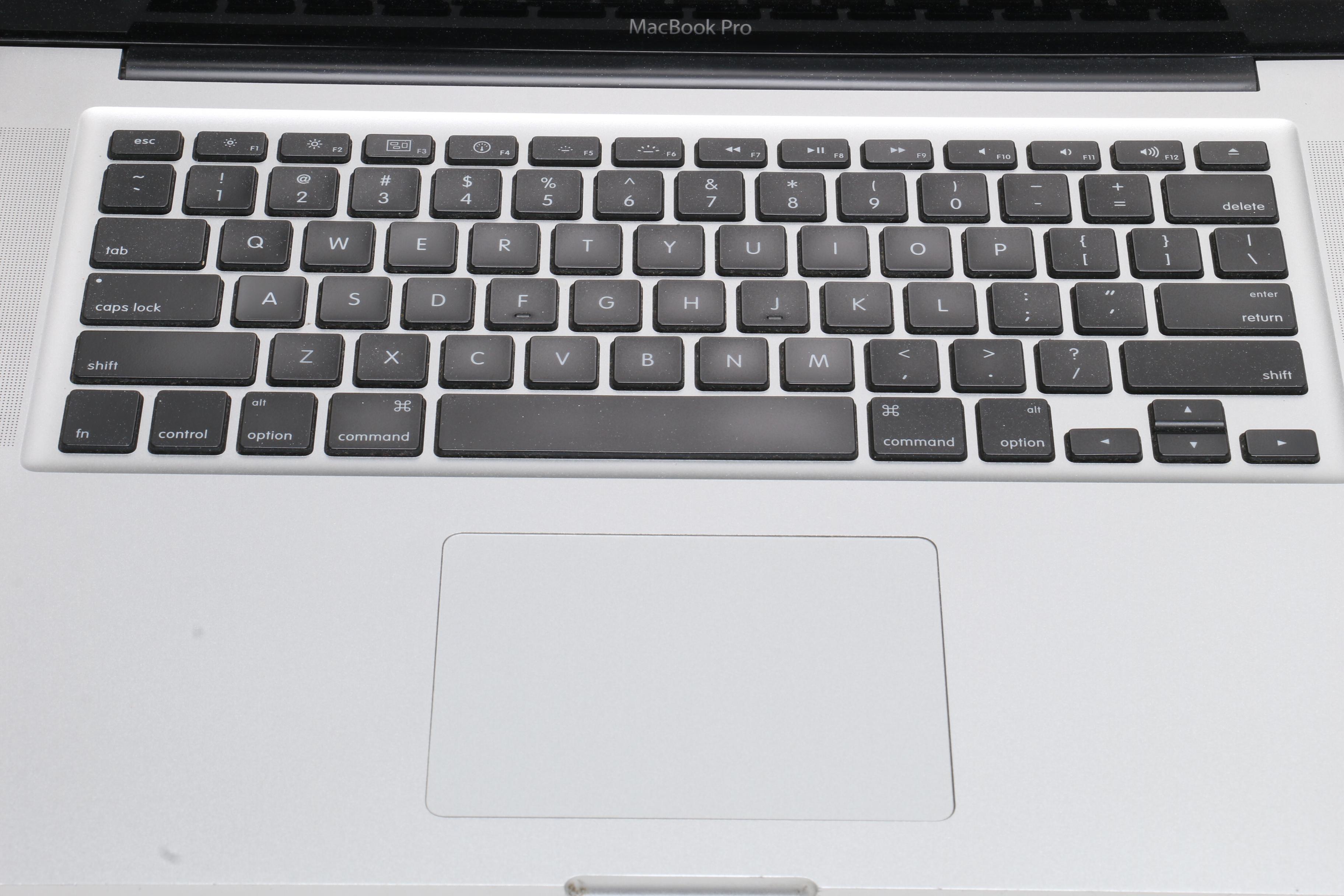 15" Apple MacBook Pro Laptop Computer