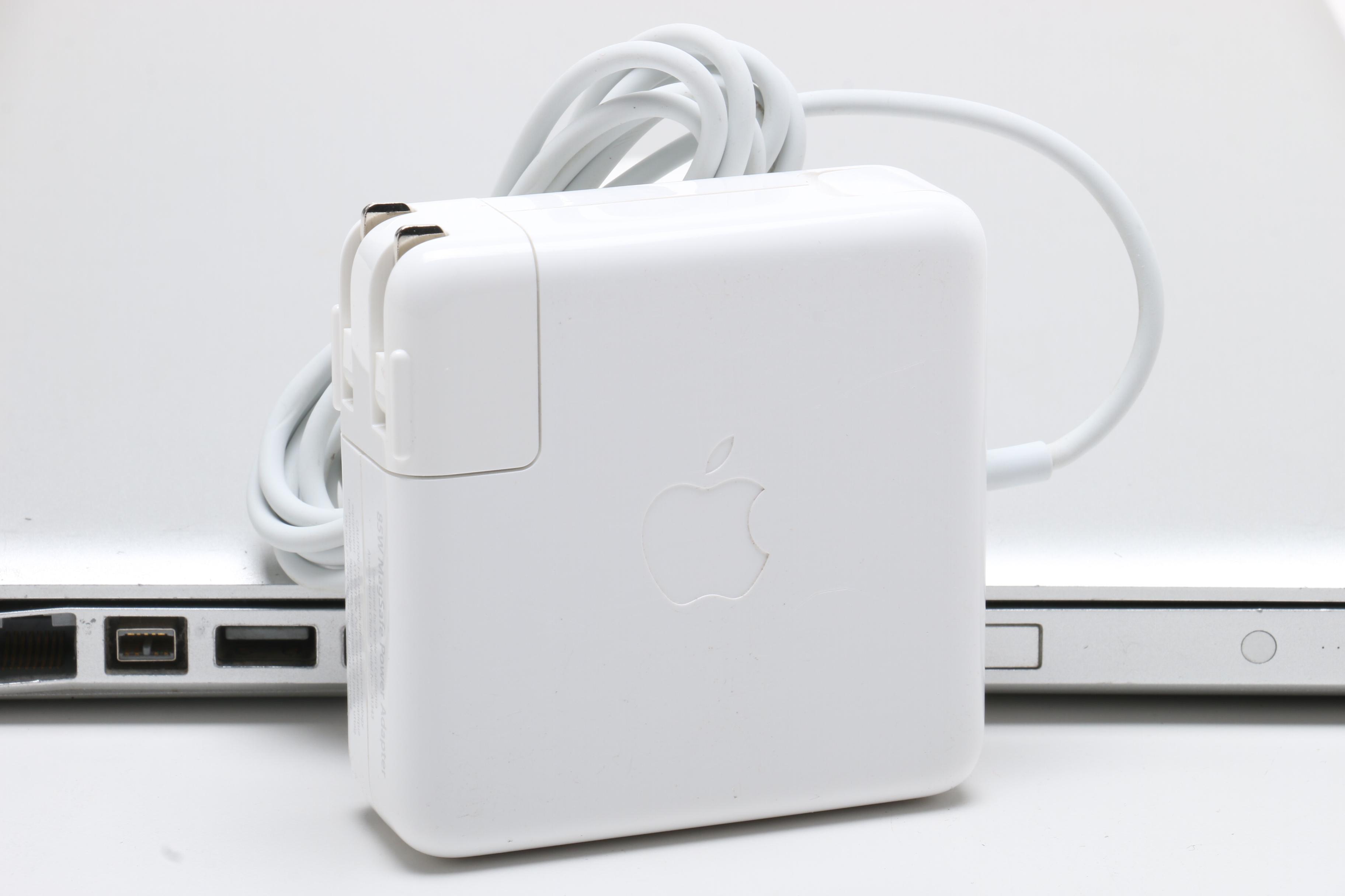 15" Apple MacBook Pro Laptop Computer