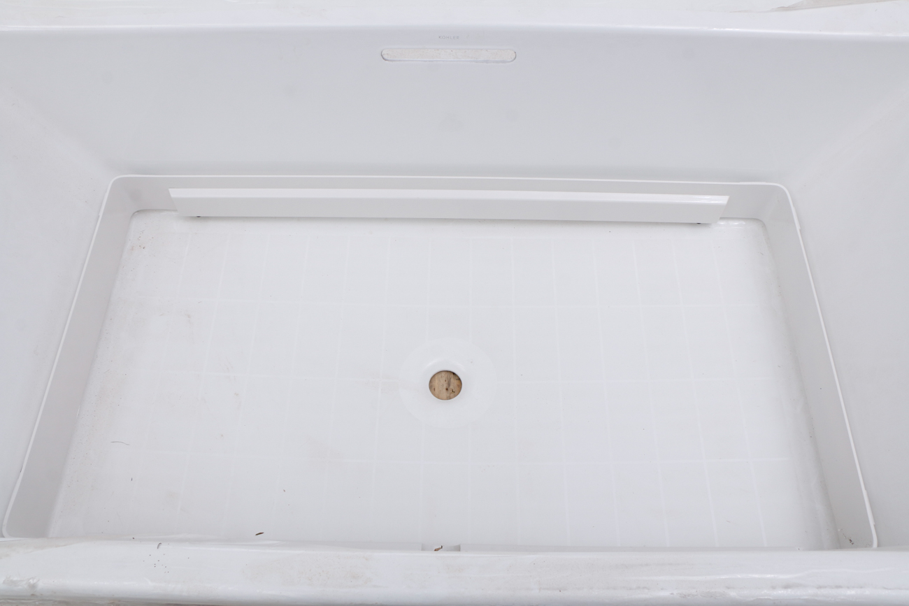 Modernist Kohler Enameled Metal Bath Tub