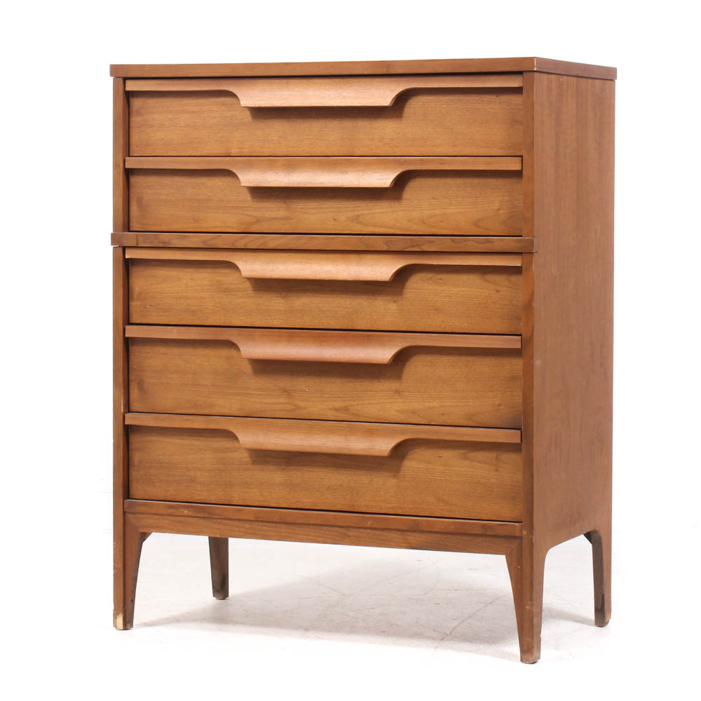 Walnut Chest of Drawers in the Style of Carper Johnson, Mid-Century