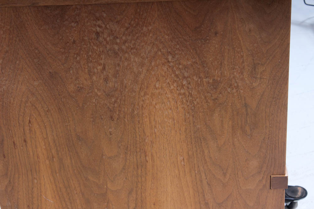 Walnut Chest of Drawers in the Style of Carper Johnson, Mid-Century