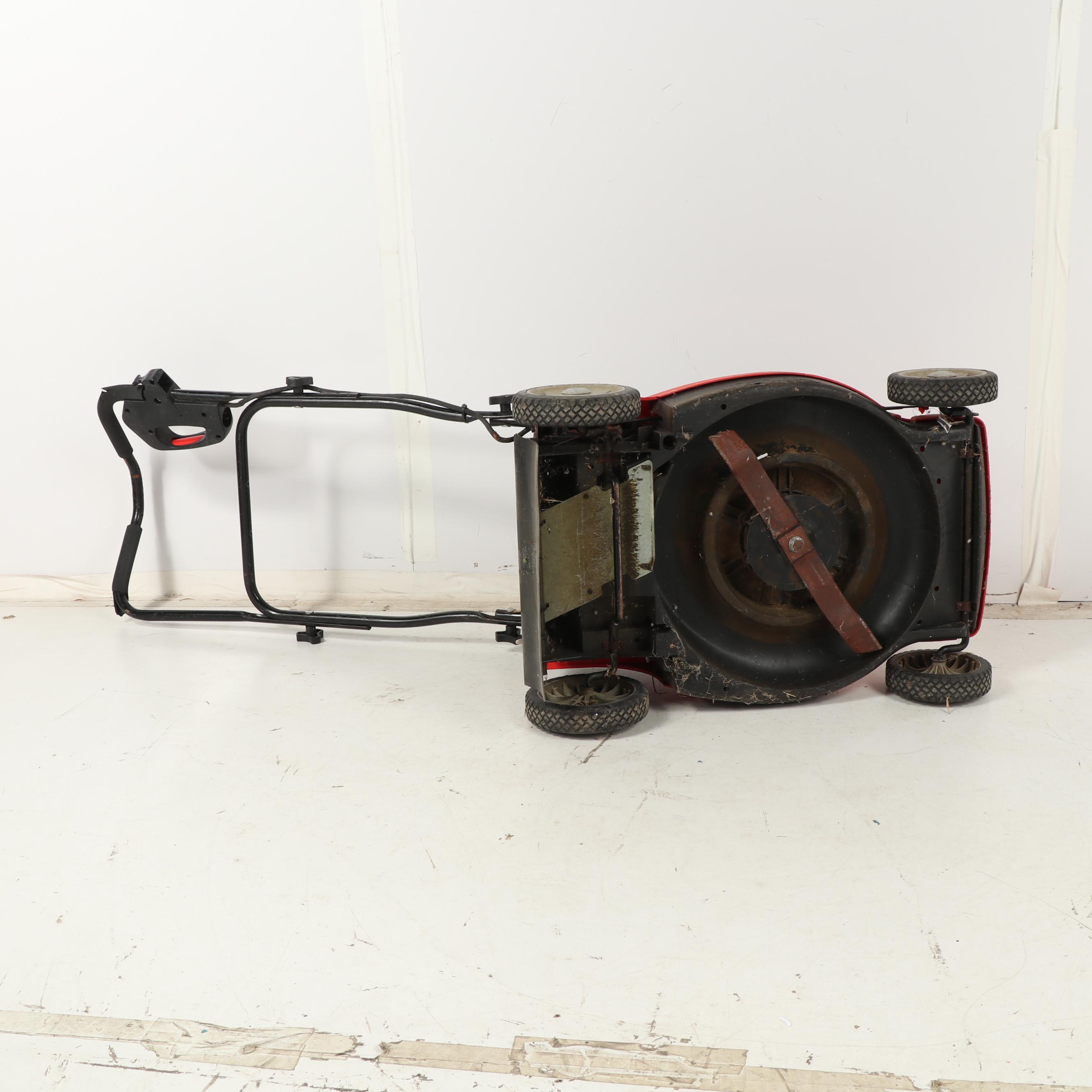 Black and Decker "Lawn Hog" Electric 19 Inch Mulching Mower