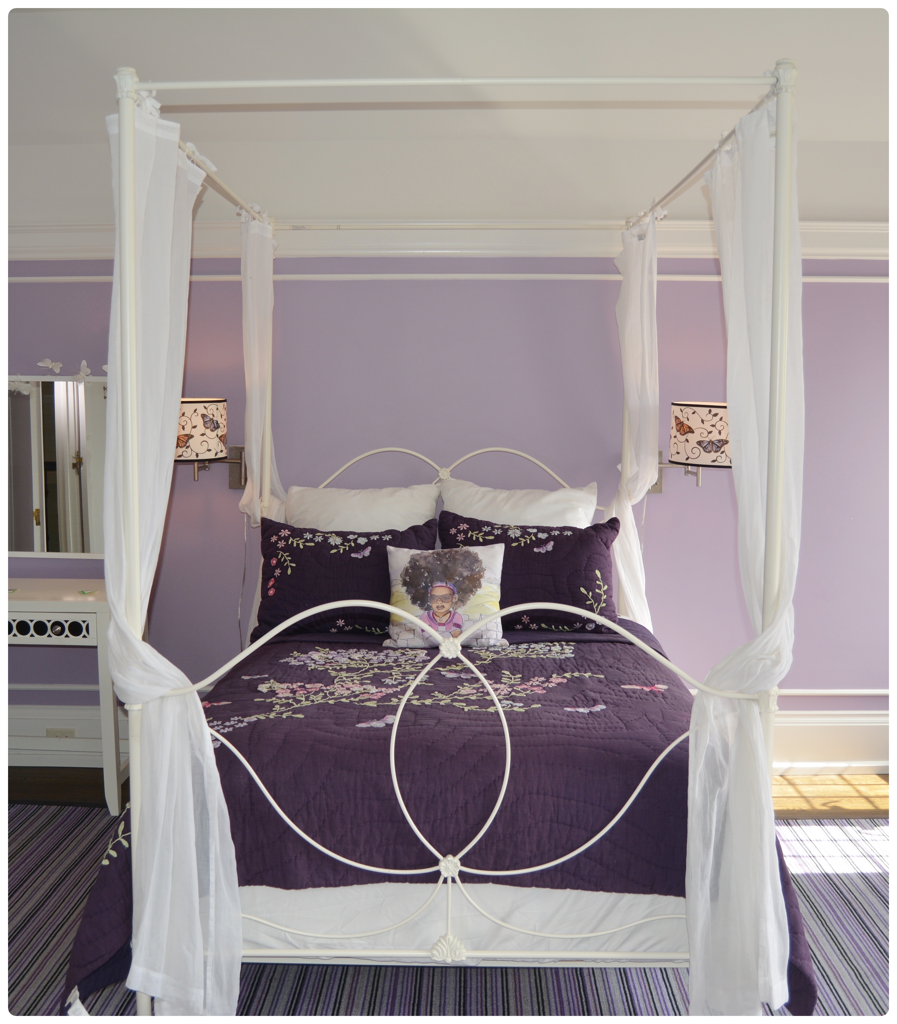 Pottery Barn Kids "Allie" Off-White Iron Canopy Full Bed with Shears