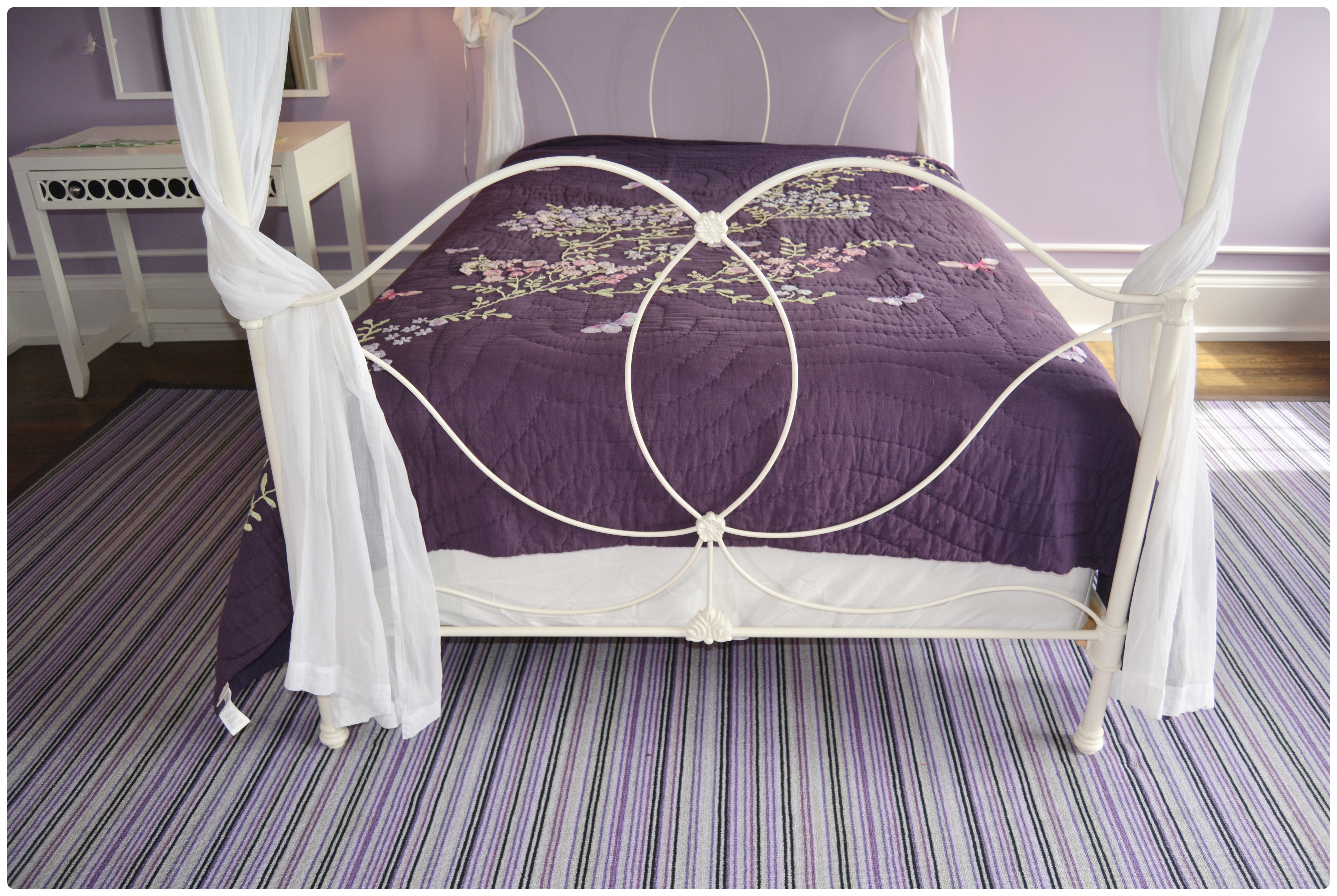 Pottery Barn Kids "Allie" Off-White Iron Canopy Full Bed with Shears