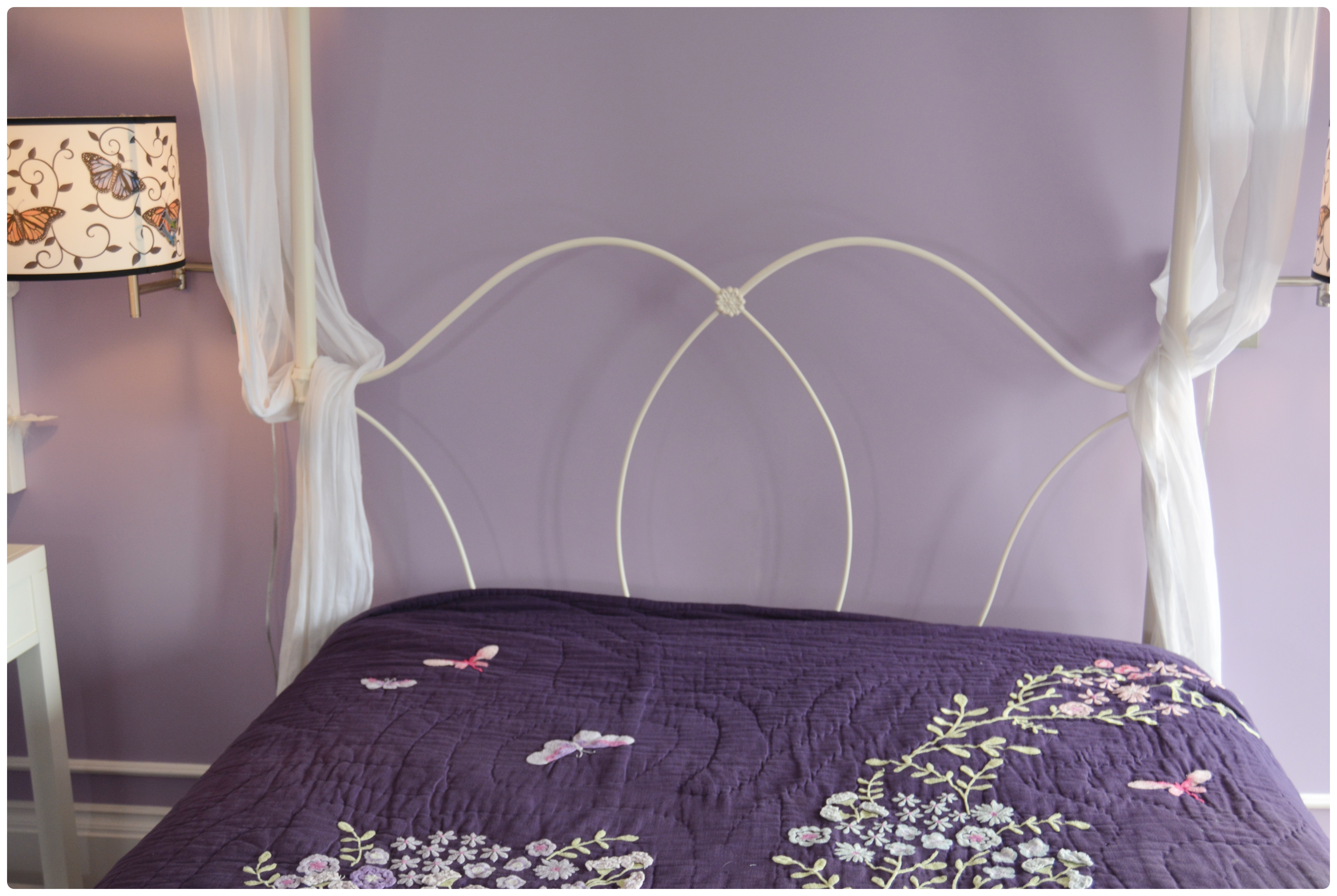 Pottery Barn Kids "Allie" Off-White Iron Canopy Full Bed with Shears