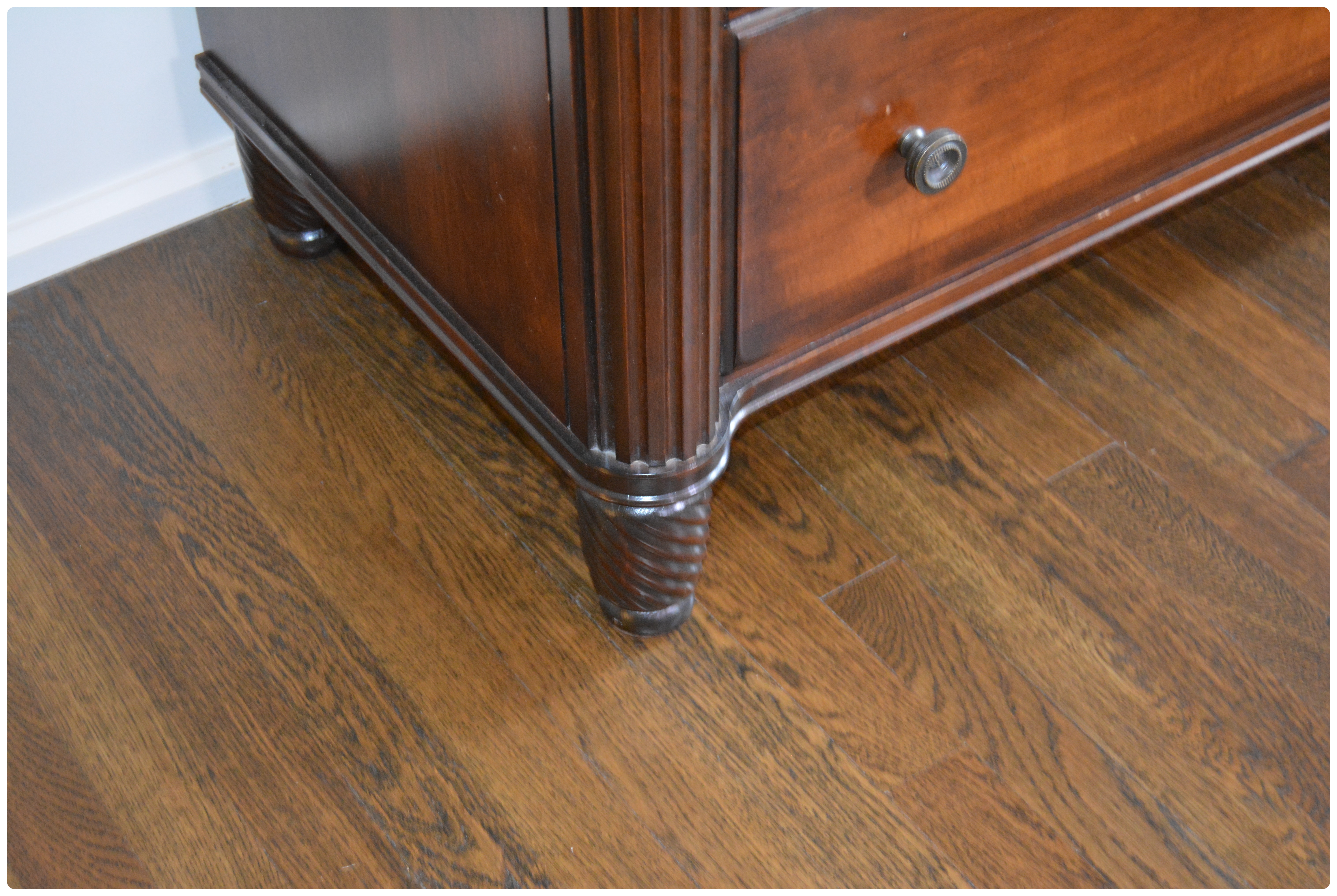 Durham Furniture George Washington's "Mount Vernon Collection" Chest of Drawers