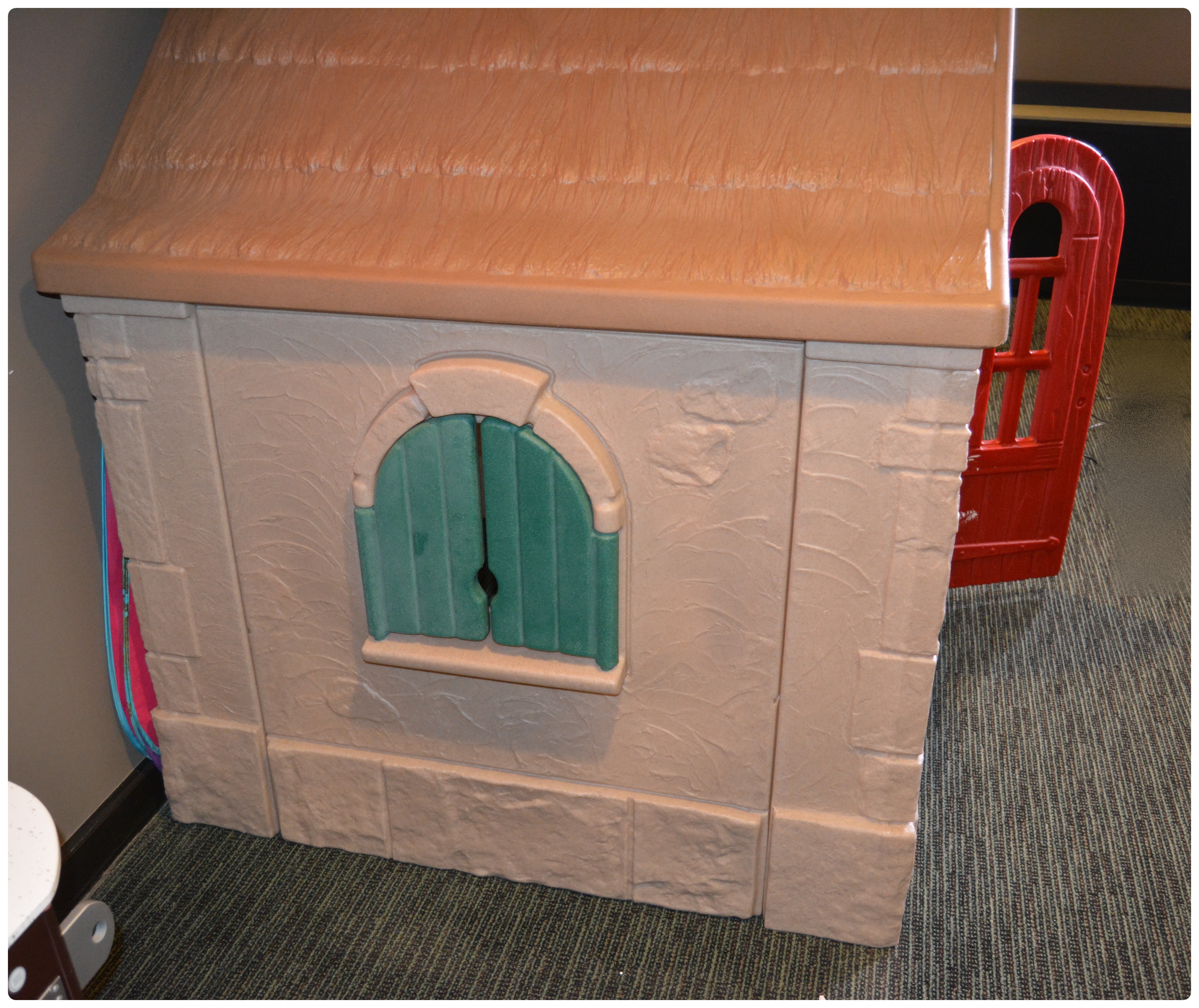 Step2 "Storybook Cottage" Playhouse