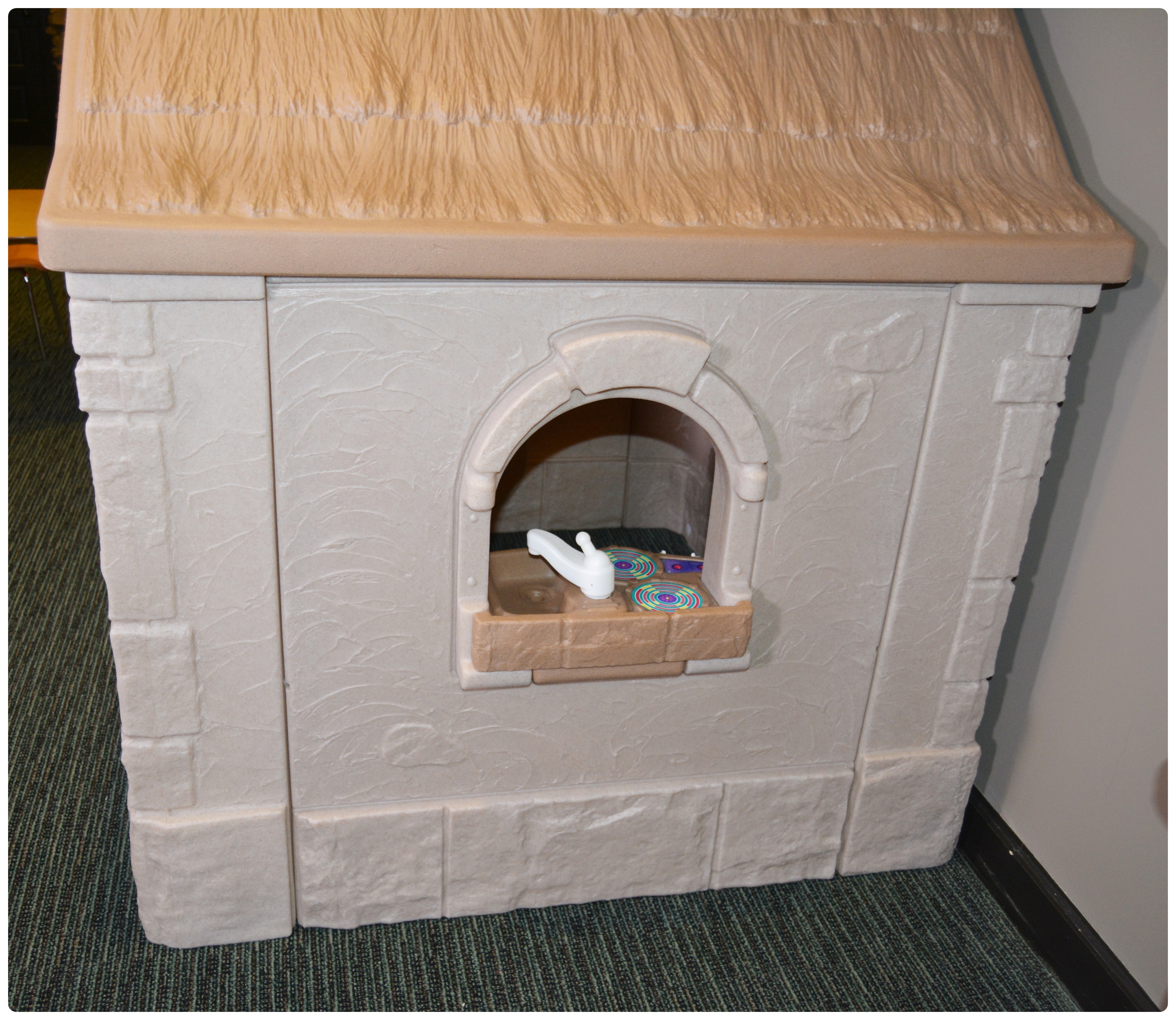 Step2 "Storybook Cottage" Playhouse