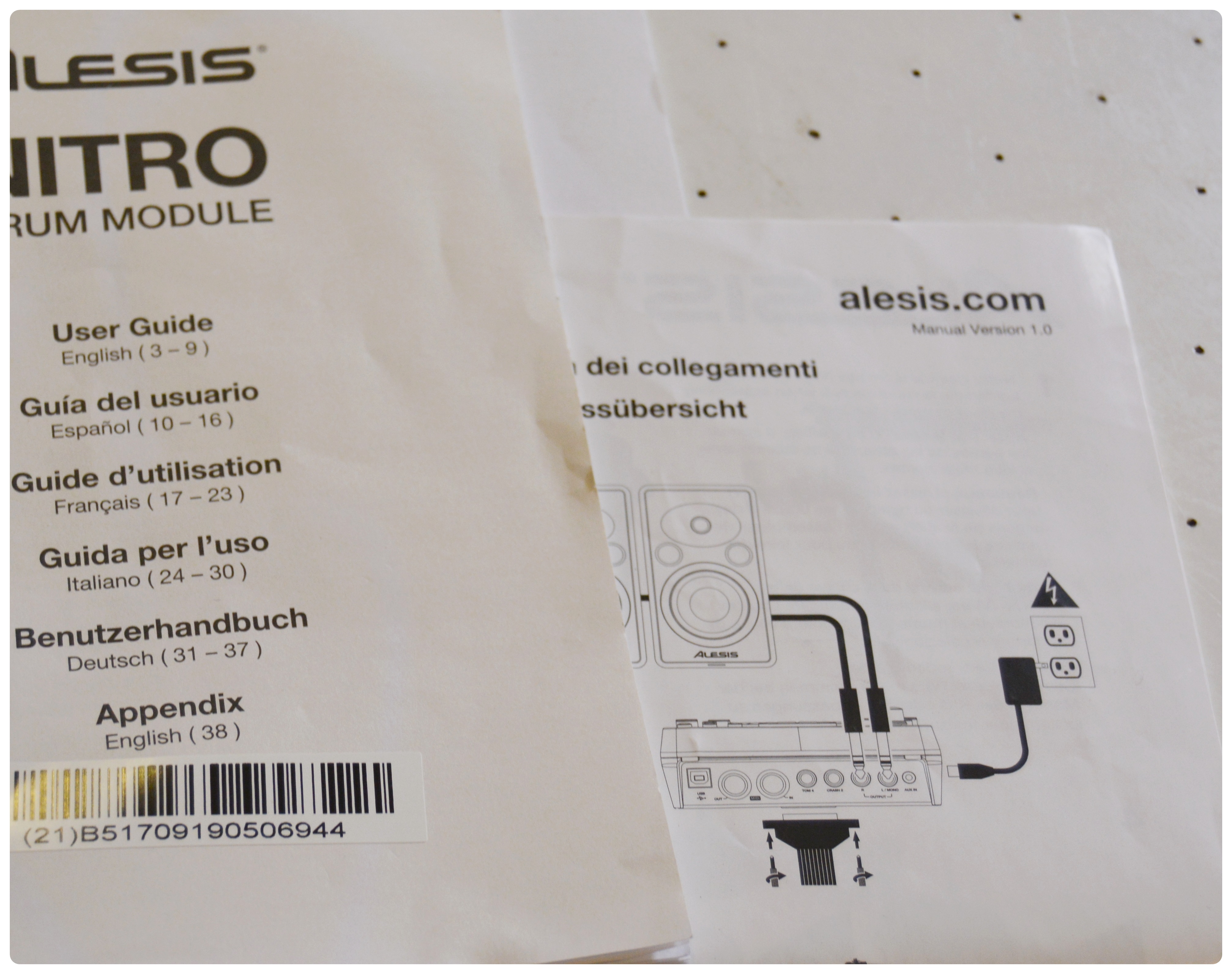 Alesis "Nitro Mesh" Electronic Drum Set with Fender Frontman 15G Amp