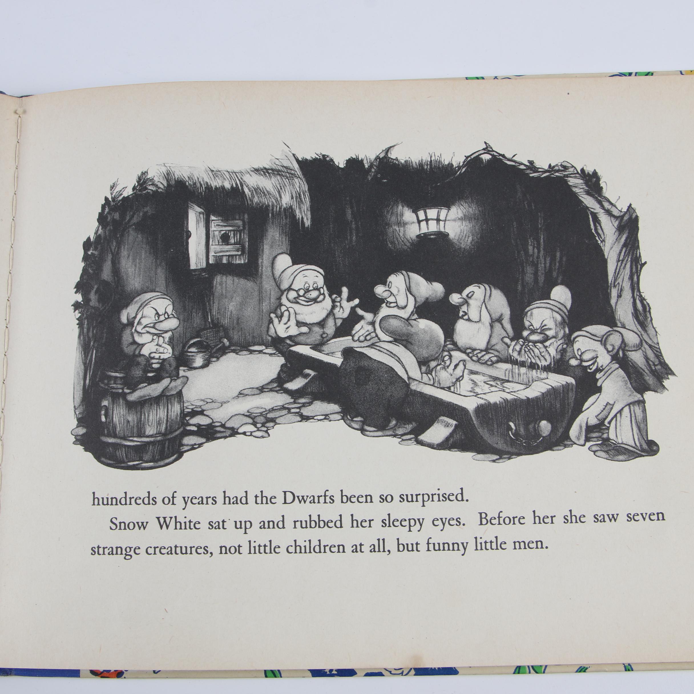 1938 "Snow White and the Seven Dwarfs" Picture Book