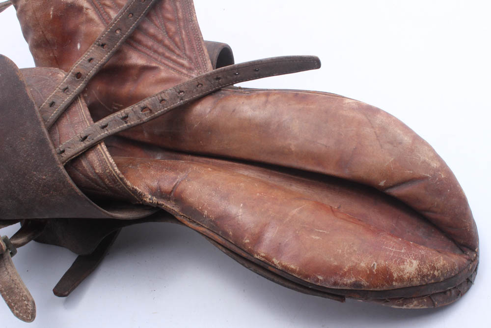 Vintage Horse Racing Saddle