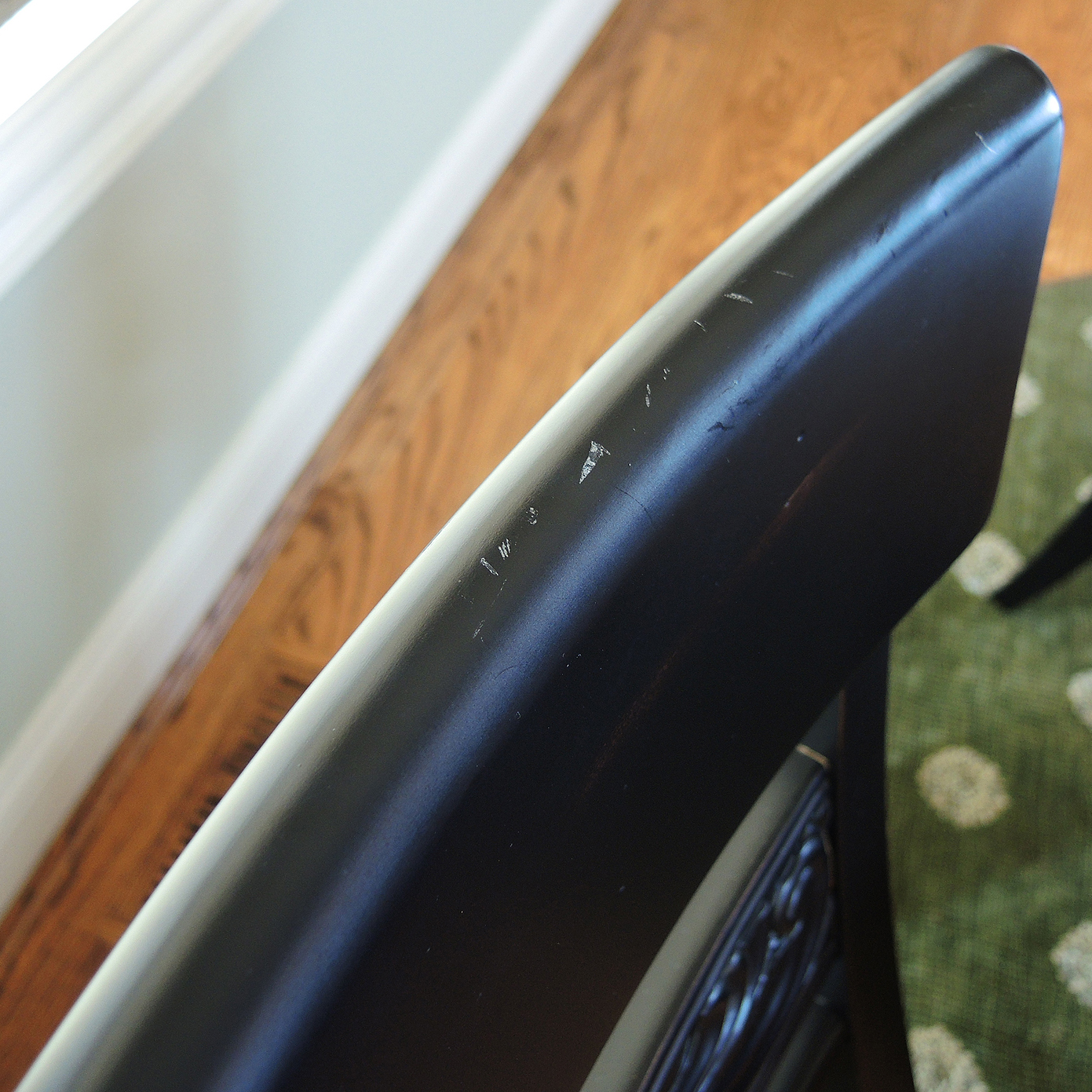 Drexel Pedestal Dining Table and Ethan Allen Side Chairs, Contemporary