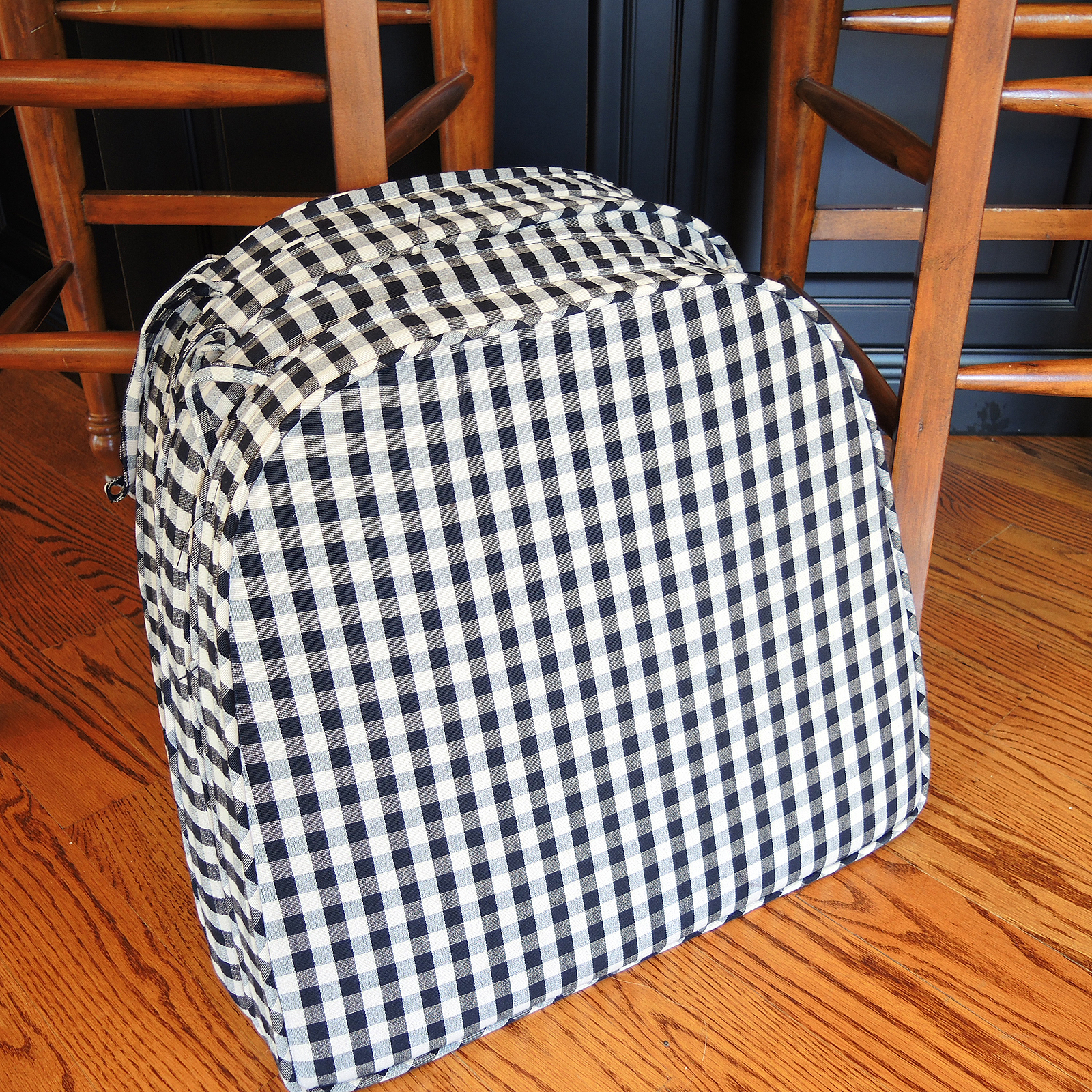 Ballard Design Counter Stools with Rush Seats