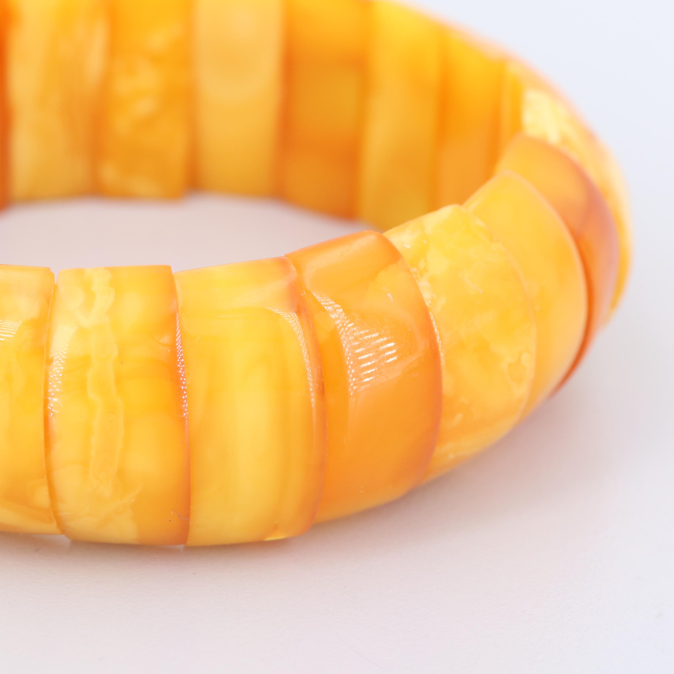 Mutton Fat Amber Expandable Bracelet
