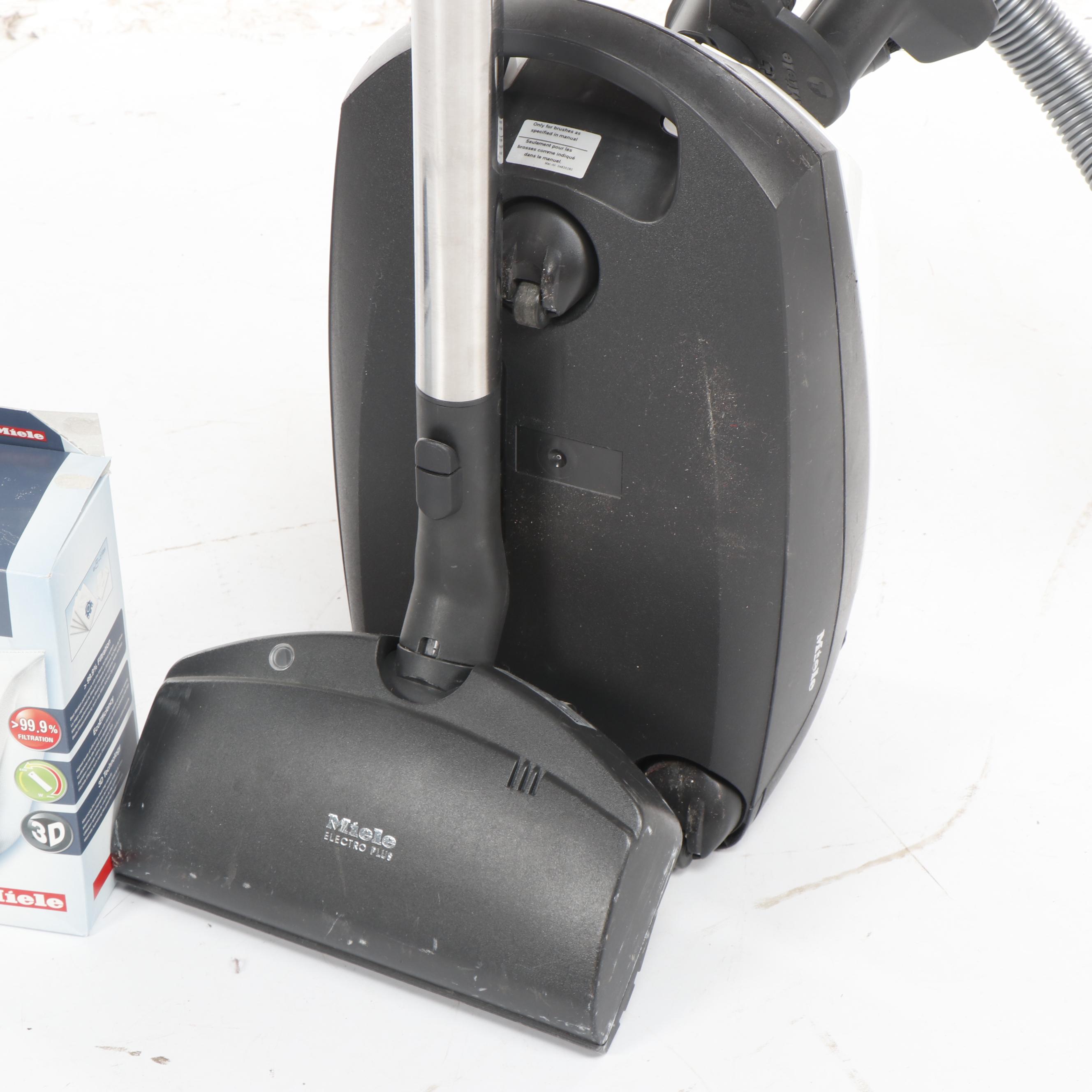 Miele Delphi Vacuum Cleaner