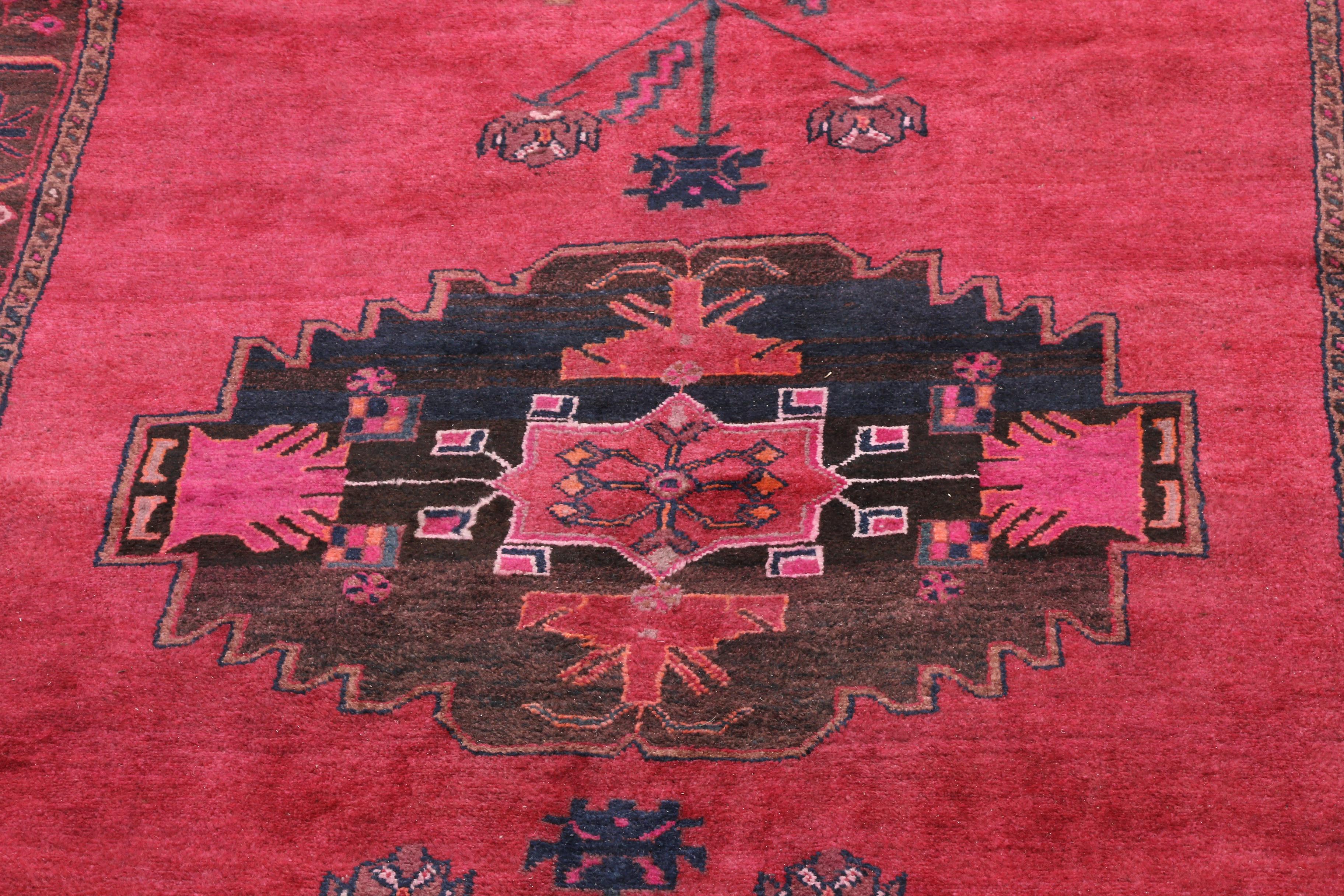 Hand-Knotted Persian Shiraz Wool Rug
