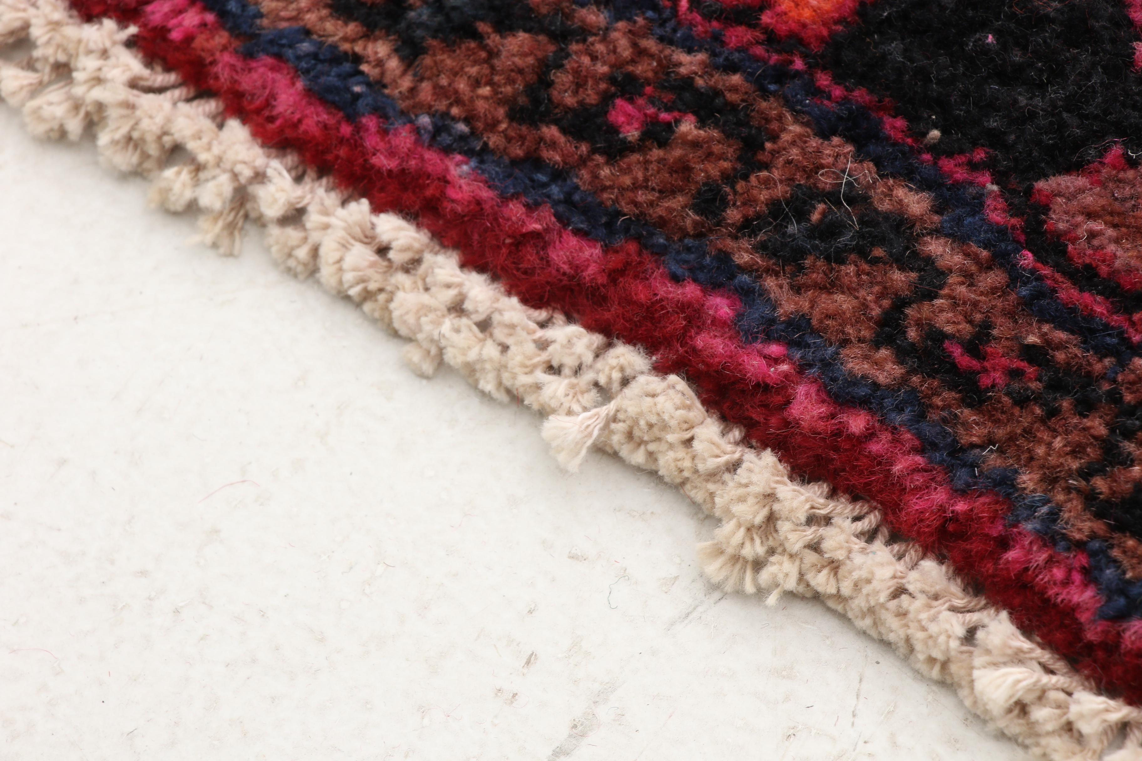 Hand-Knotted Persian Shiraz Wool Rug